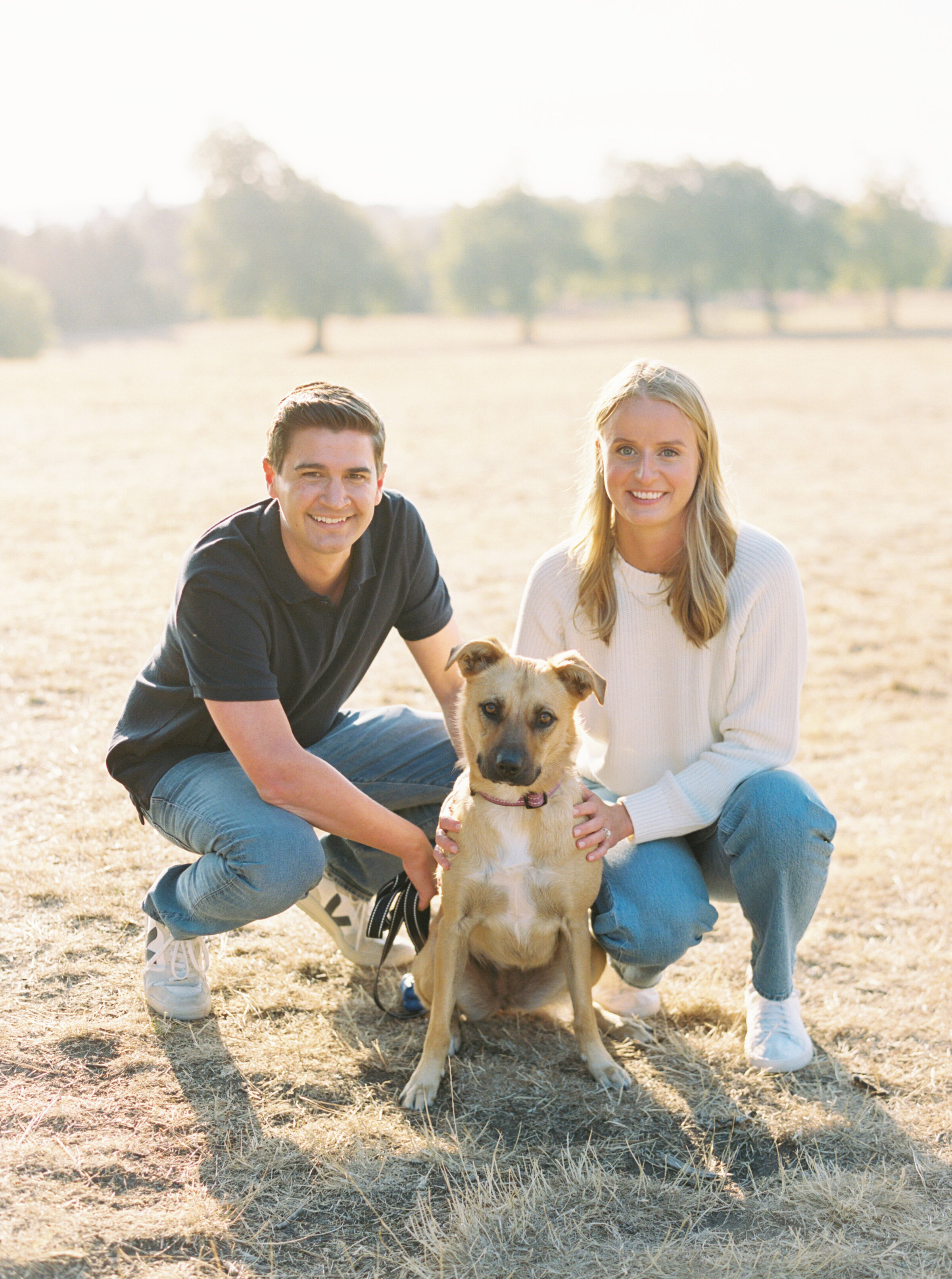 discovery-park-engagement-photos-summer-dog
