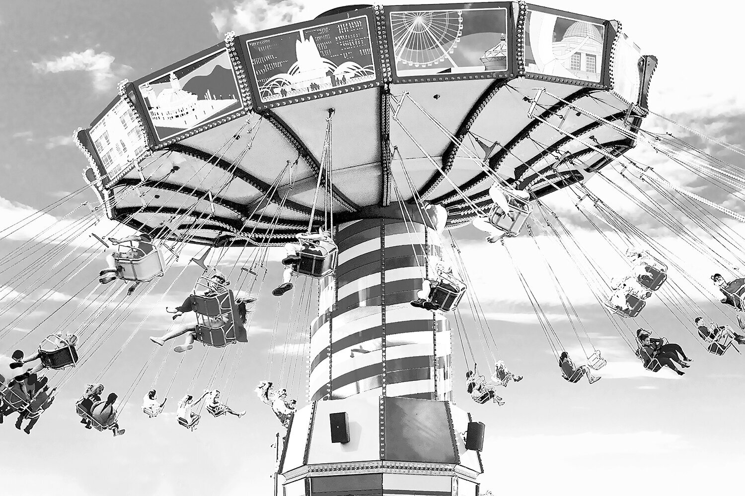 navypierswingbw