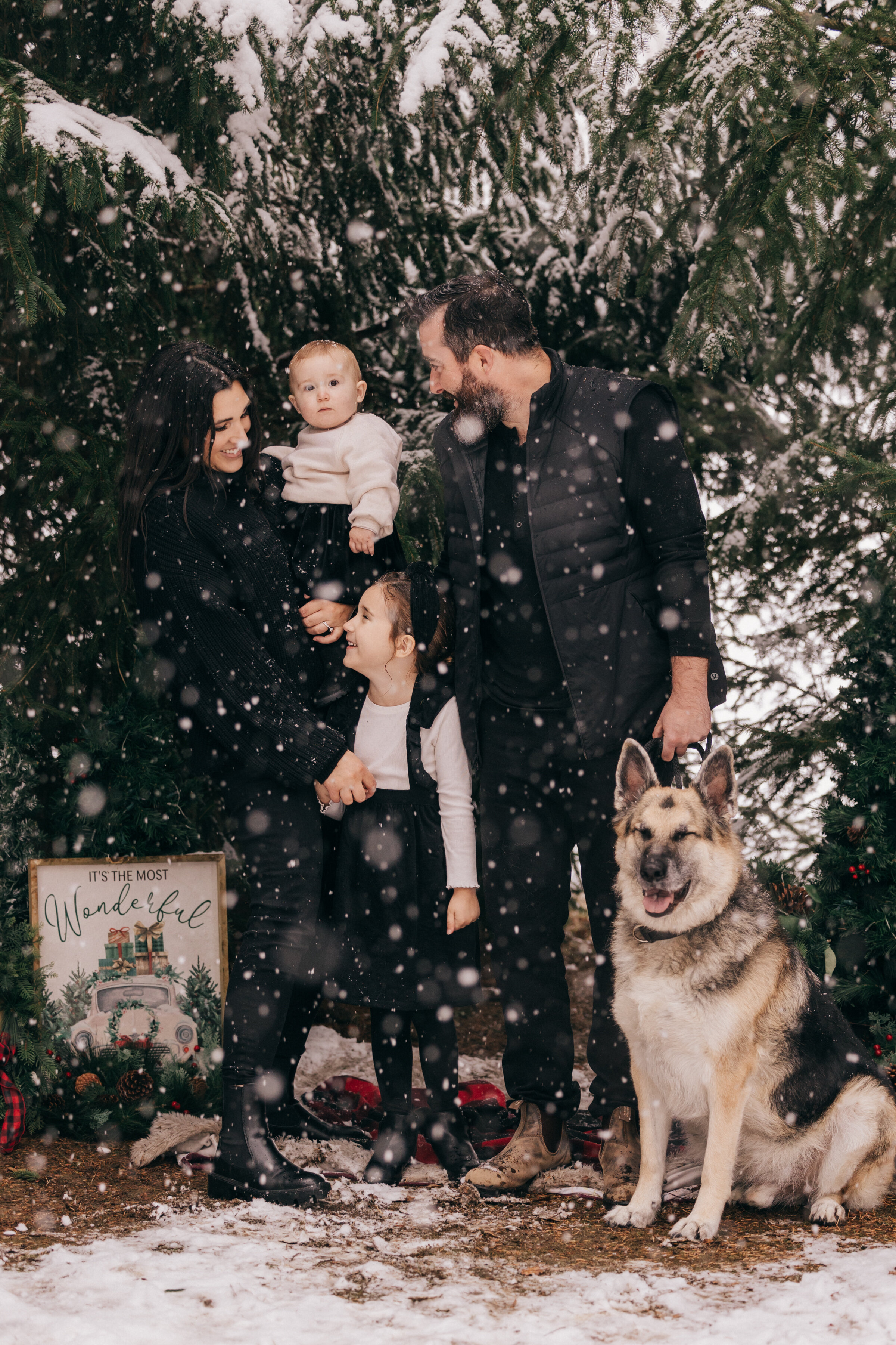 Christmas Family Photography | London, Ontario :: NovaMarkina