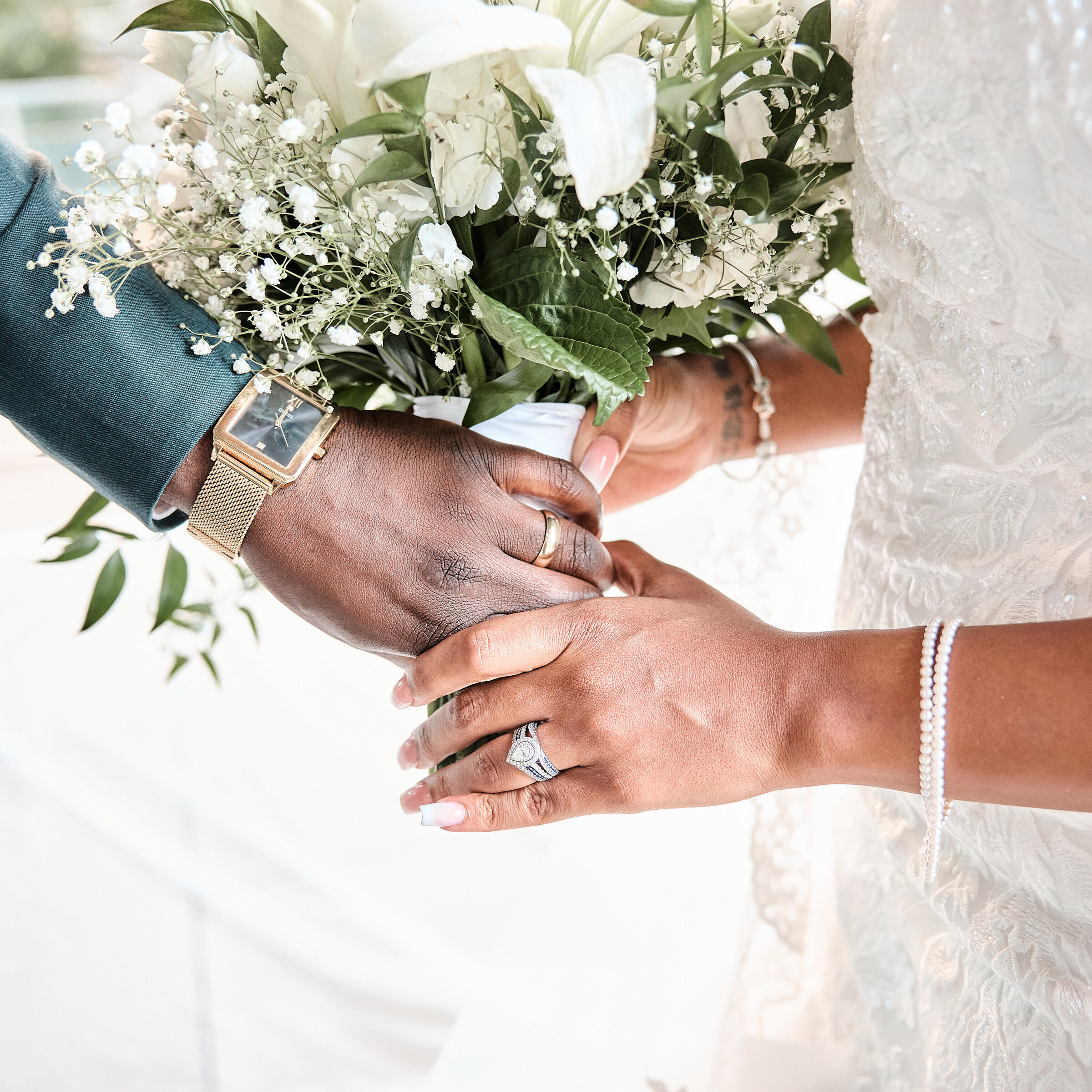 Loriael&Aaron_Mr_Mrs_flower_ring