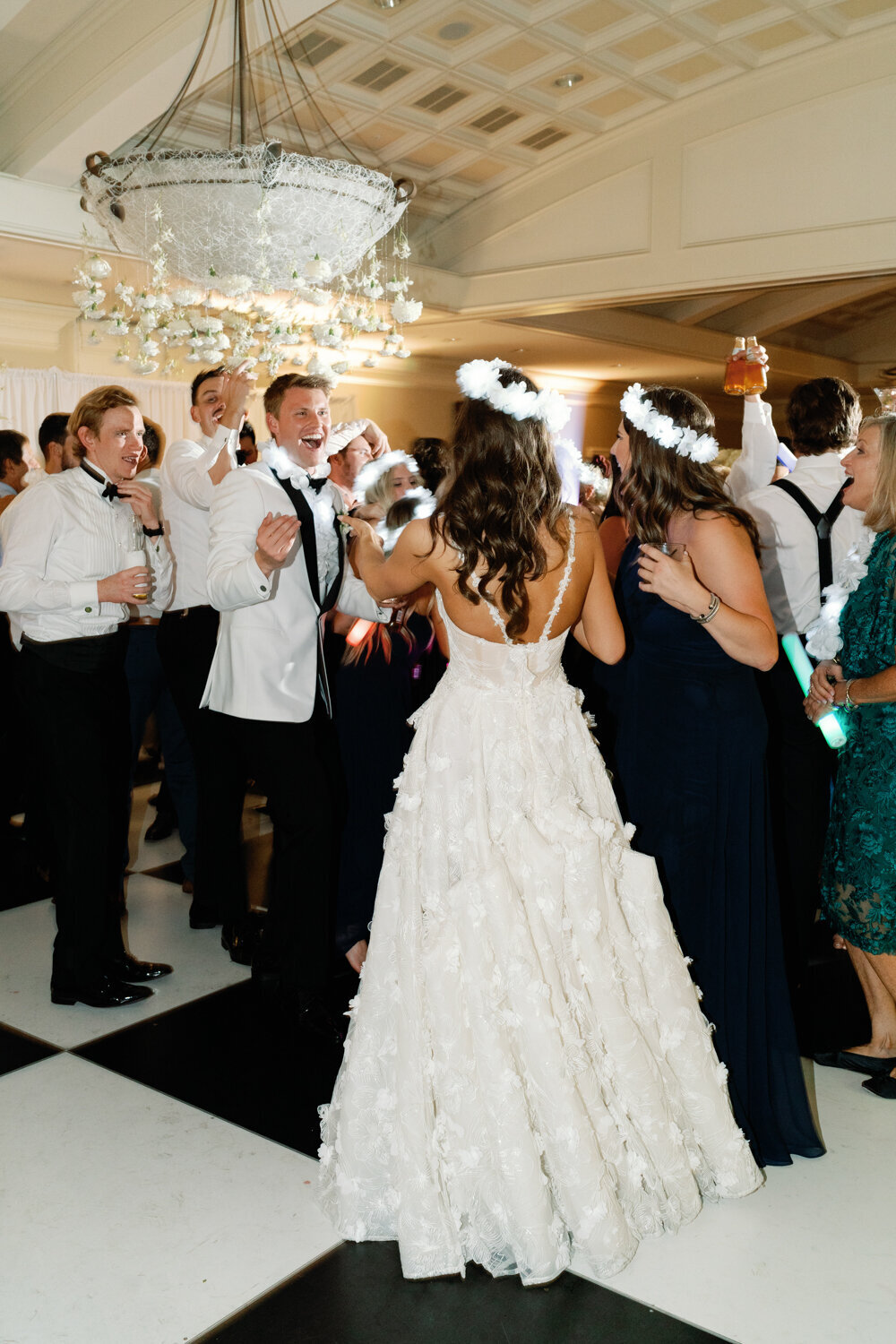 newcastle-golf-club-wedding-ballroom-dance-party