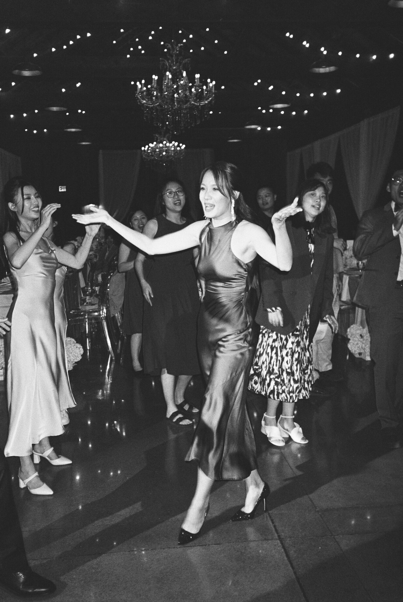 seattle-wedding-photographer-bw-film-candid-reception