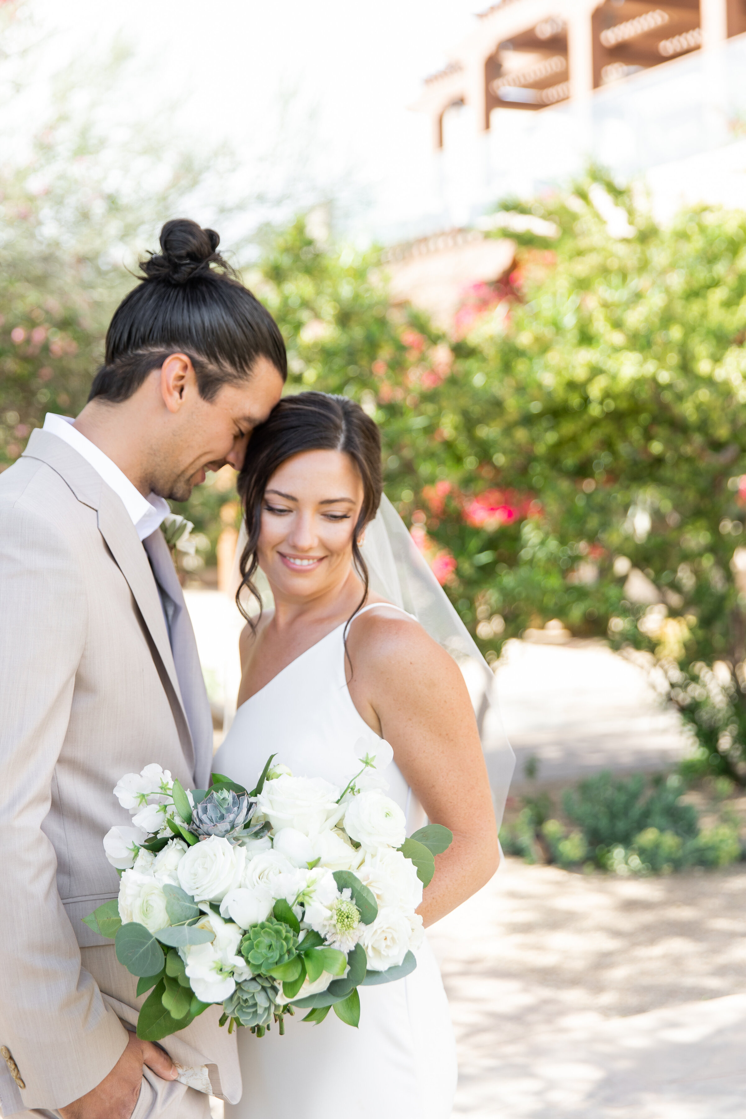Karlie Colleen Photography - Elise & Lautaro - The Four Seasons Troon North - Scottsdale Arizona - Andrea Leslie Weddings-73