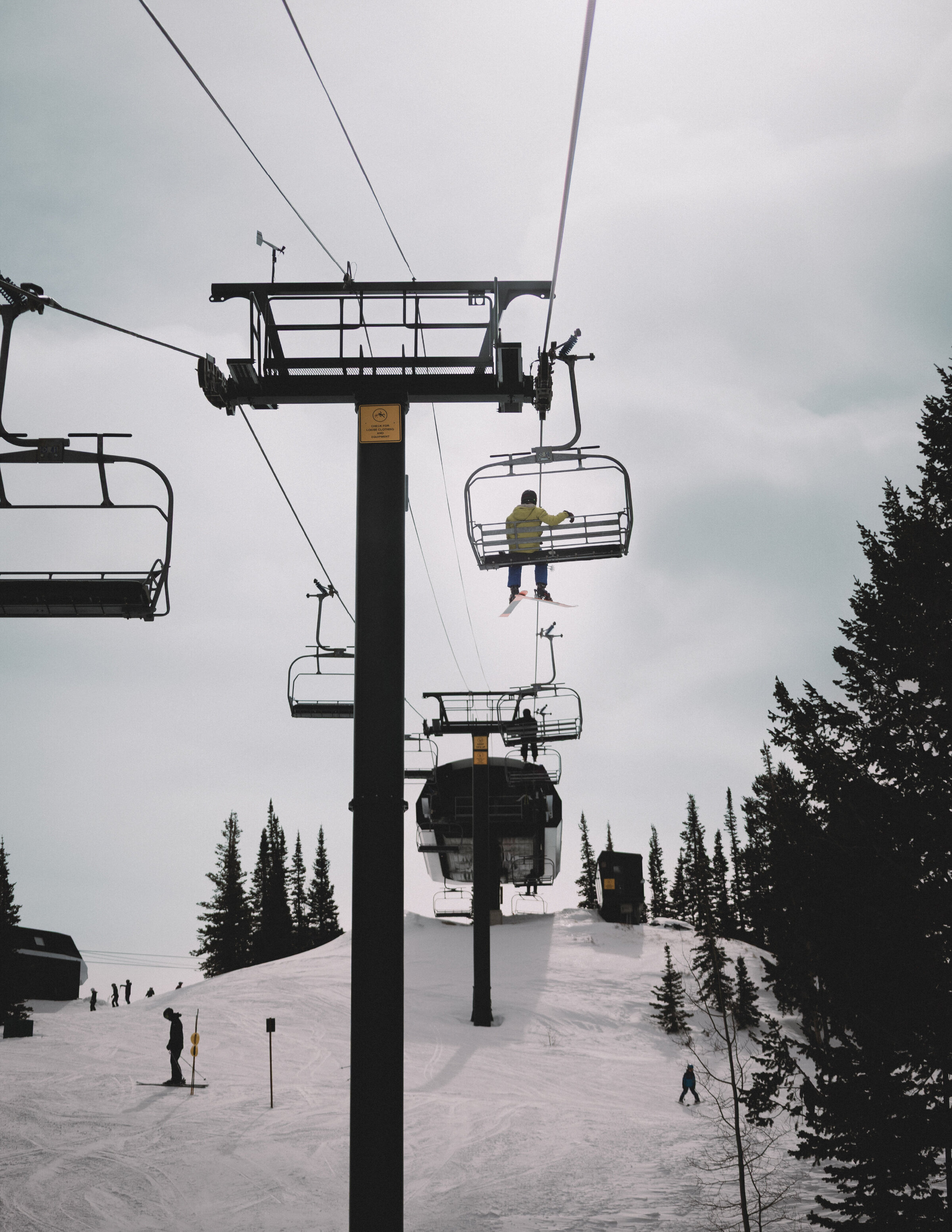on the slopes  magazine-07