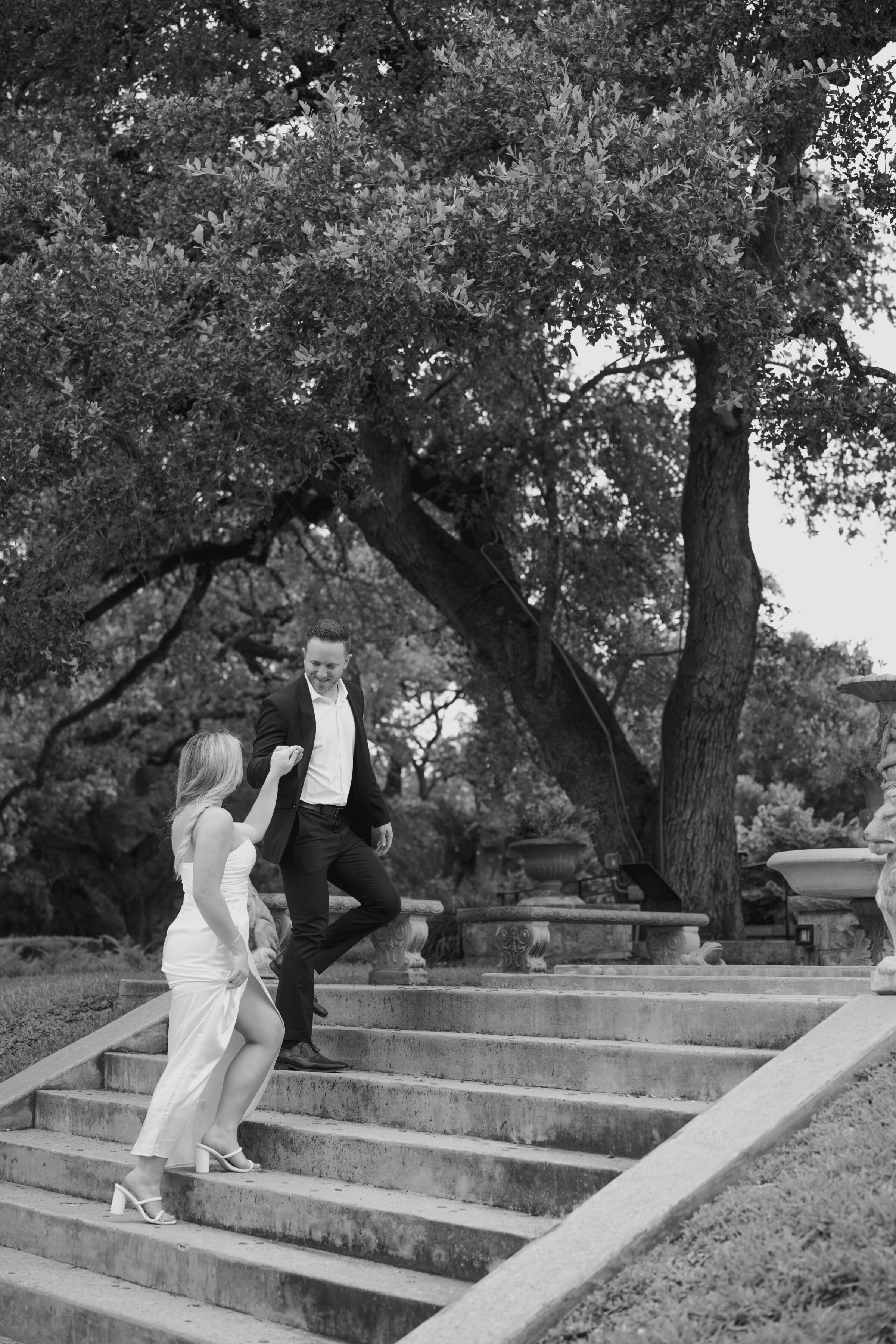 breiton-hannah-laguna-gloria-engagement-photos-austin-texas-18