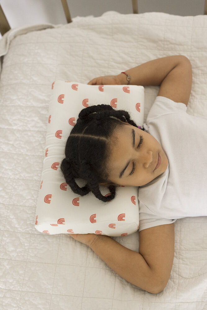 117TinyTwinklePillowsFullyAlivePhotography2025web