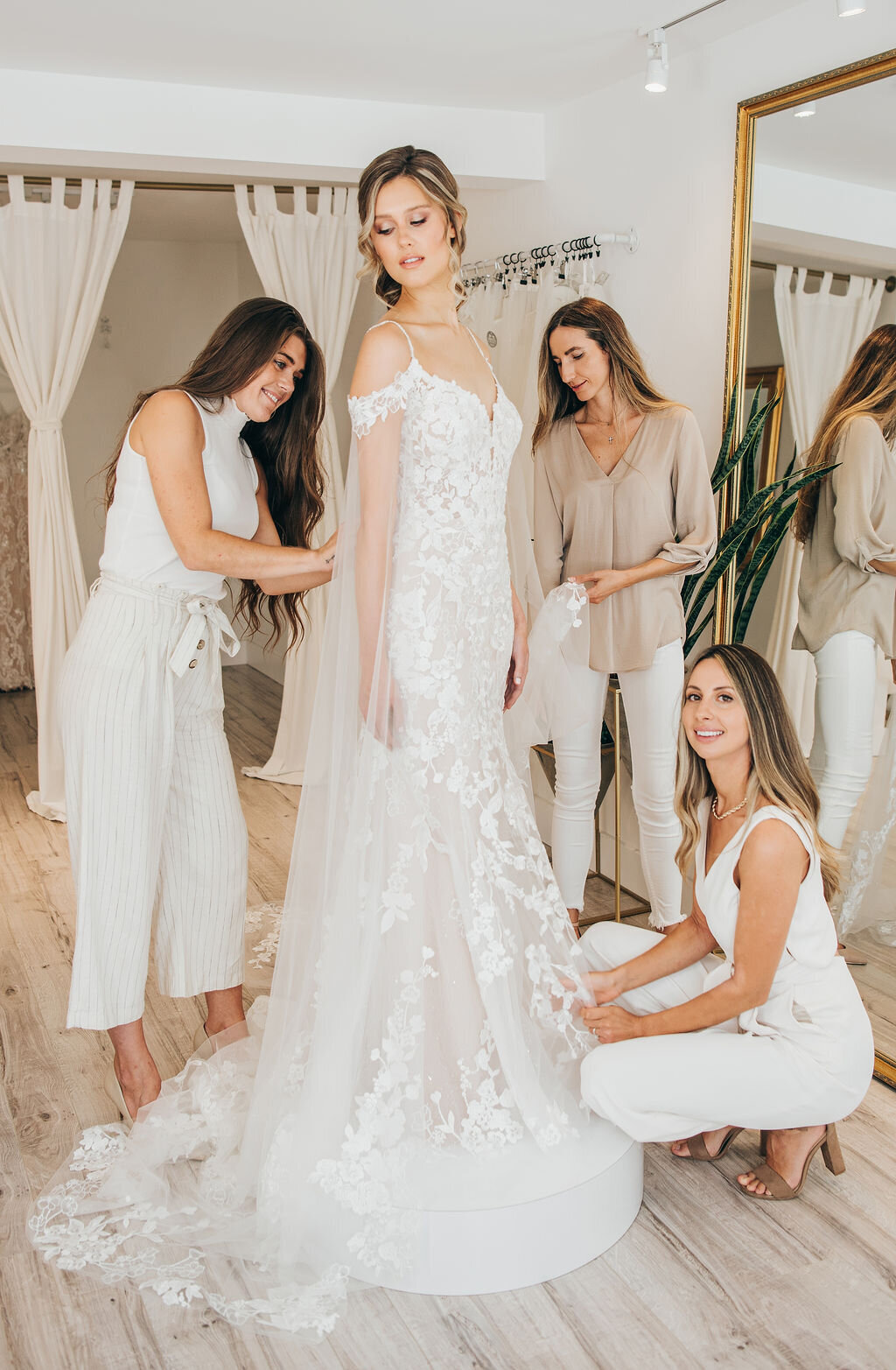 Nova Markina Photography - Lavender Bridal Botique 055