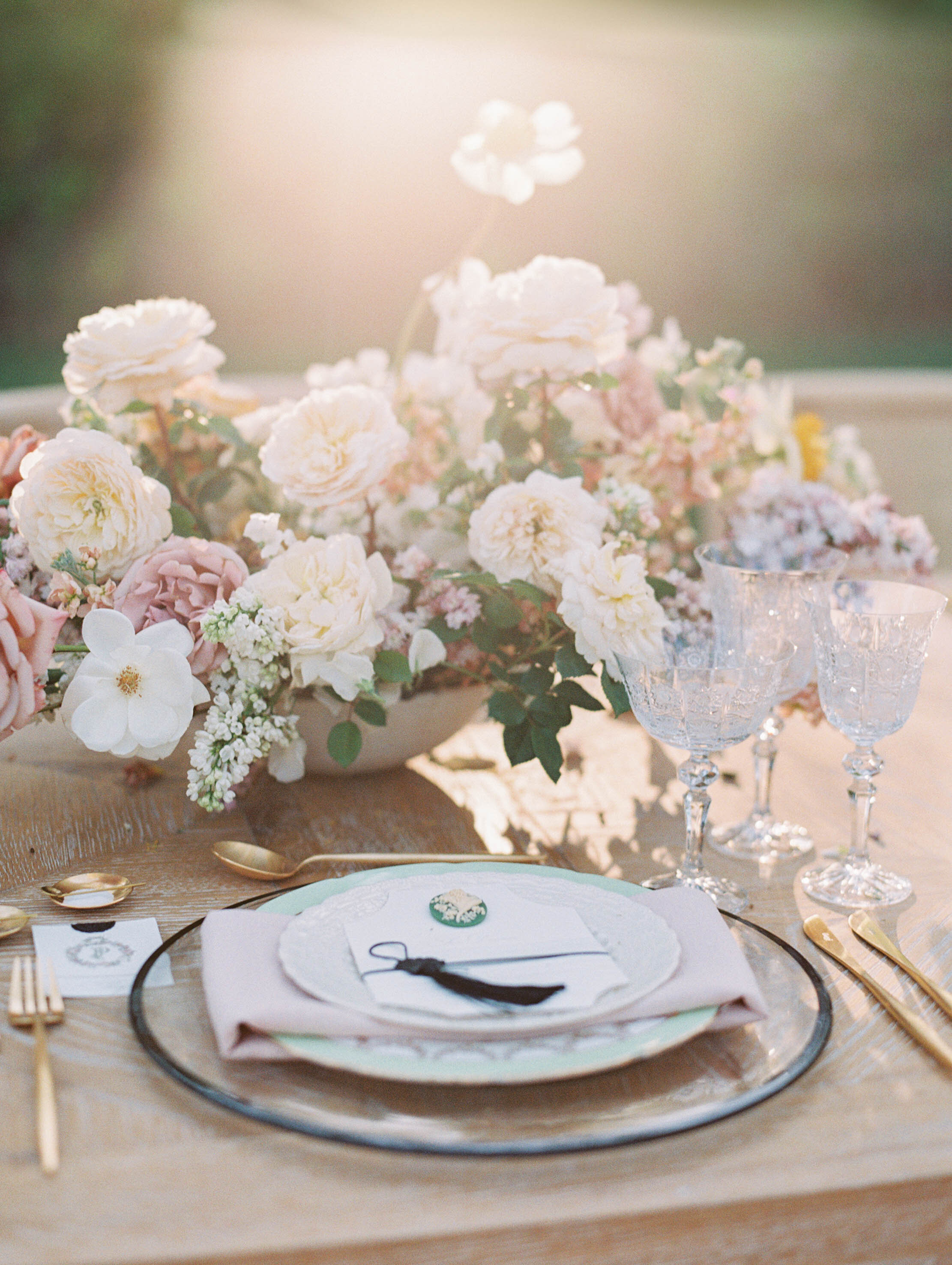 20359602035960-R1-E008KestrelParkSantaYnezCaliforniaGardenLuxuryMicroWeddingLindseyNicolePhotography (2)