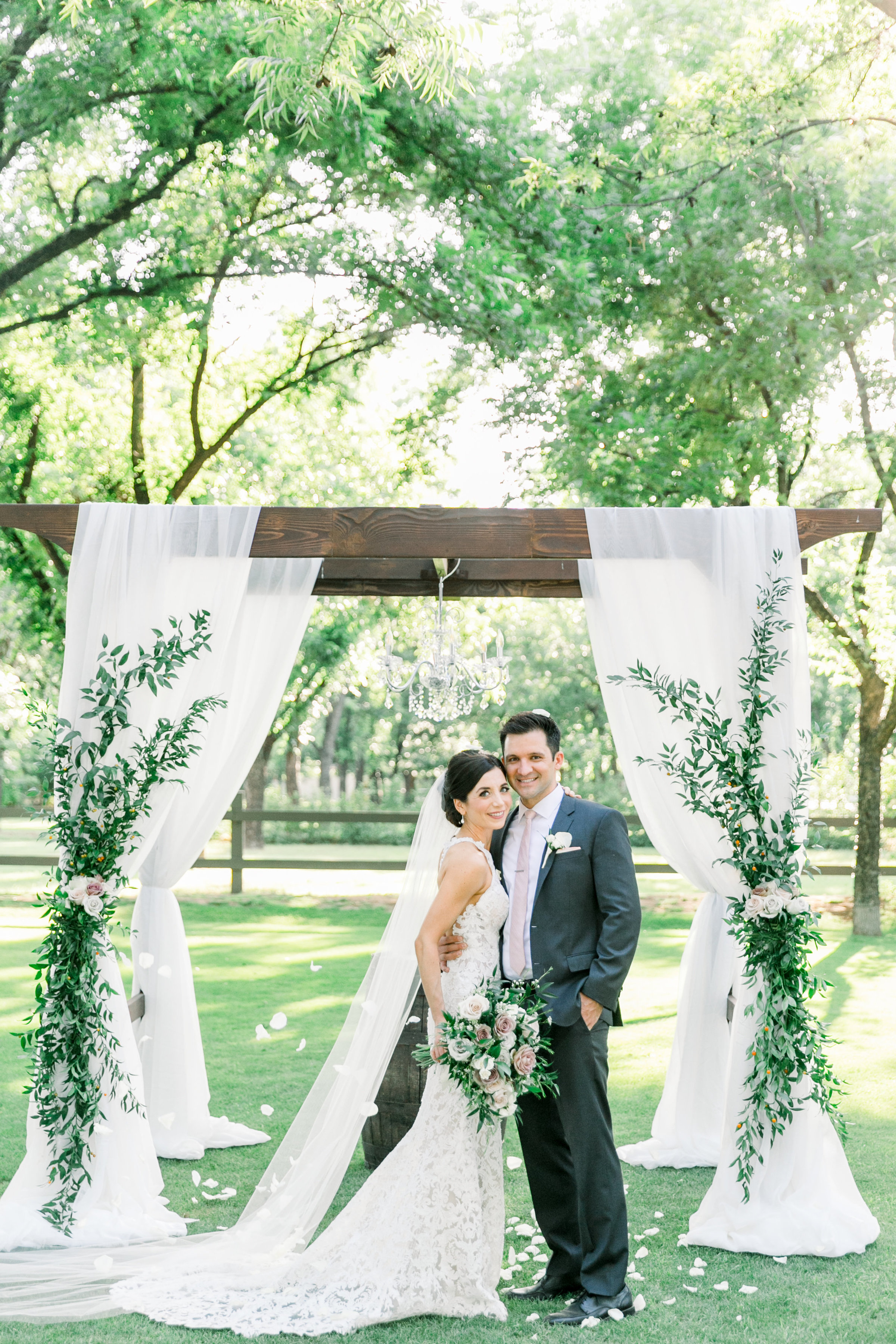 Karlie Colleen Photography - Venue At The Grove - Arizona Wedding - Maggie & Grant -73