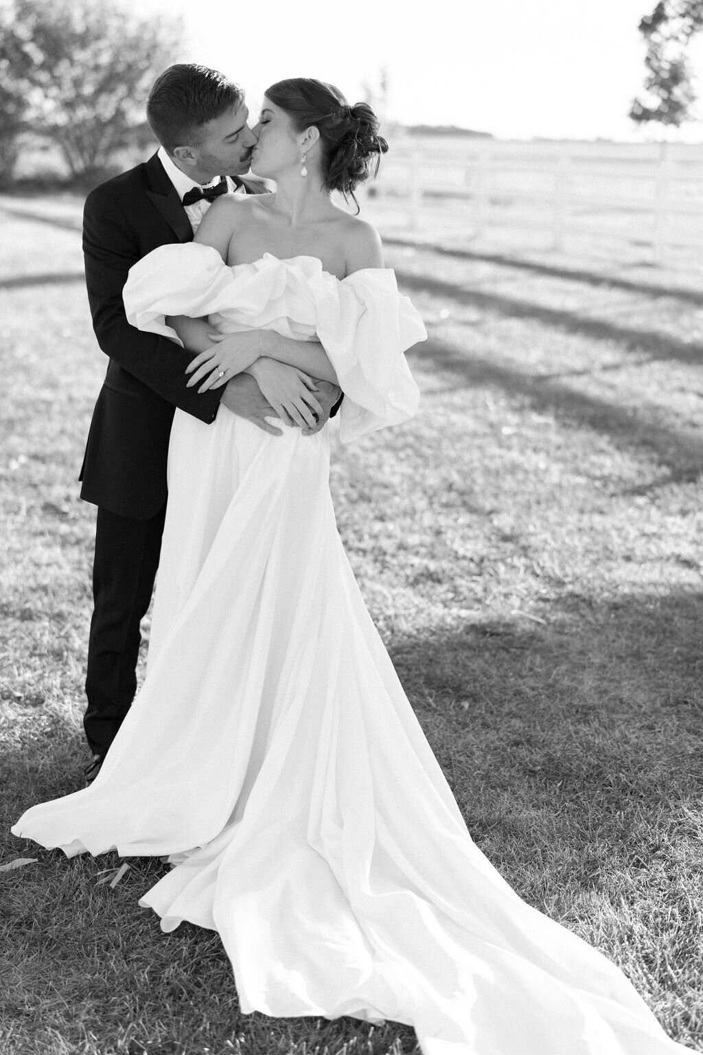 Romantic countryside wedding 