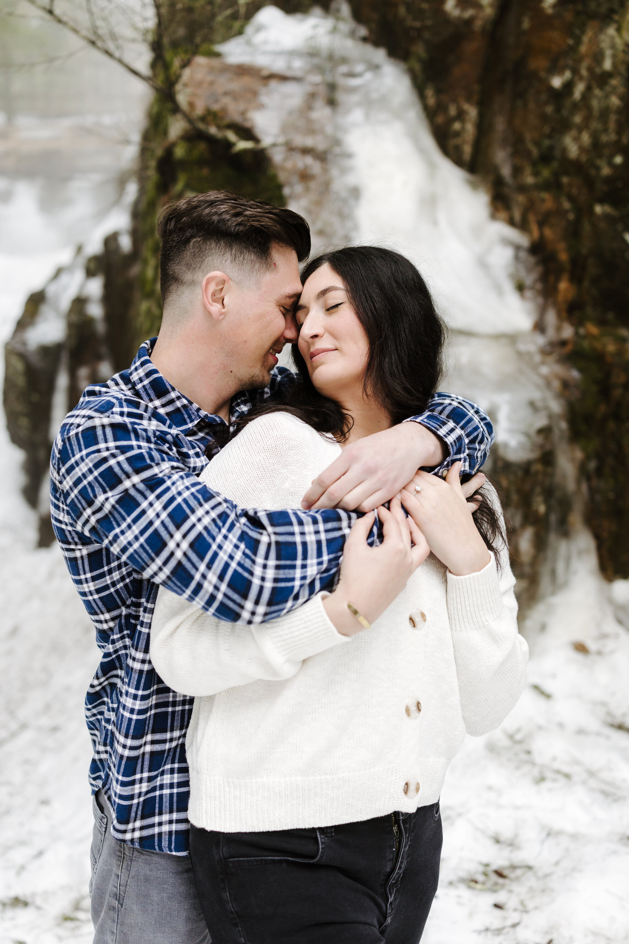 Engagement photos in New Hampshire, Gabrielle Shoots Photography, wedding and portrait photographer
