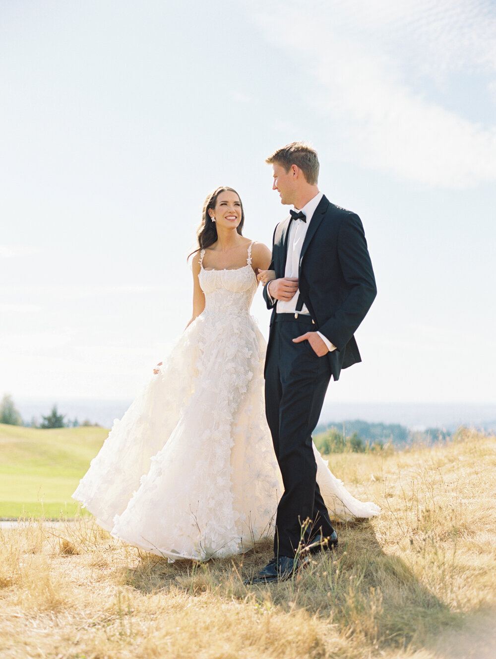 newcastle-golf-club-wedding-bride-groom-portraits