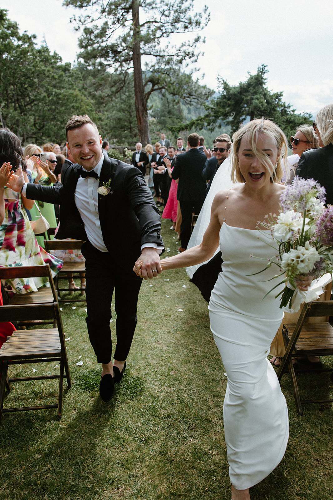 Ali-and-Nick-Hood-River-Oregon-Wedding-Previews-Miranda-Florer-Photo-112
