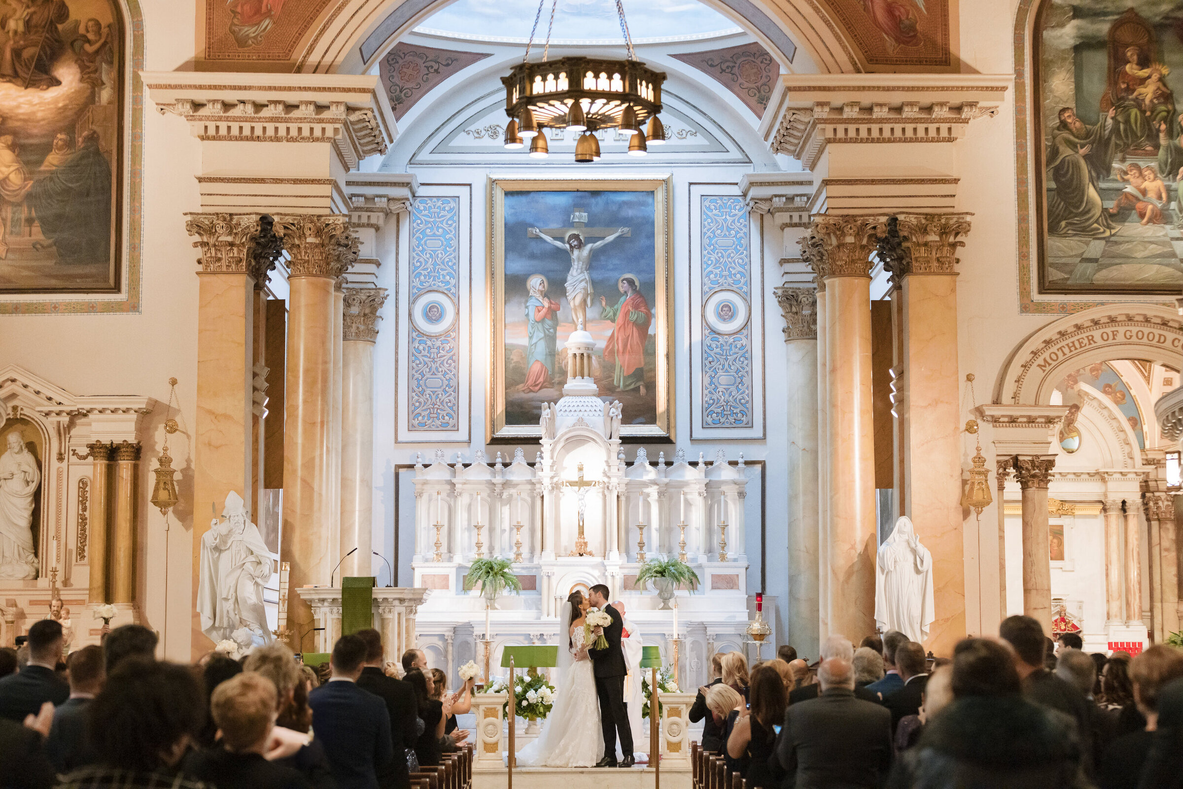 st-augustine-church-wedding-ceremony-first-kiss