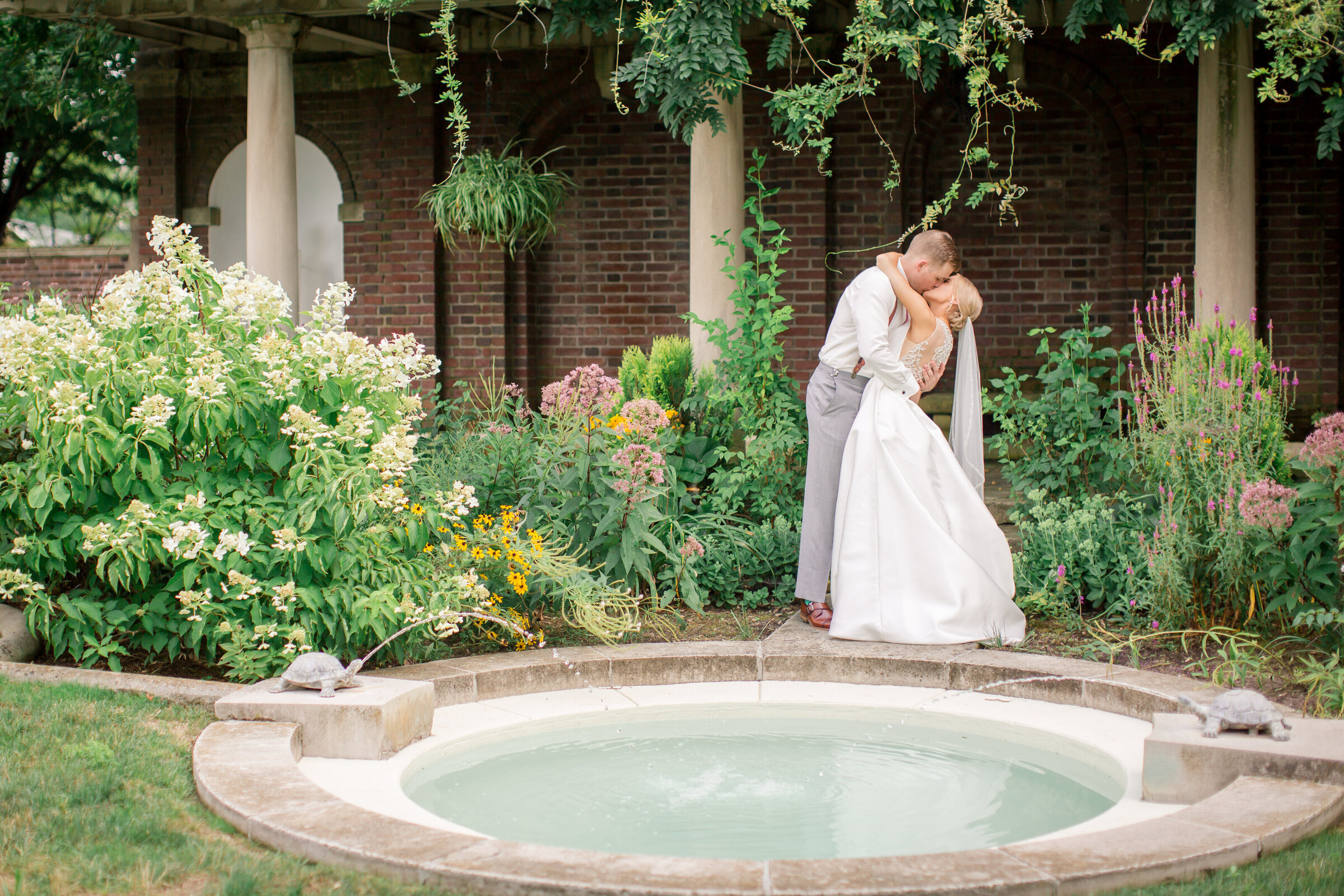 Columbus-Indiana-Wedding-Photographer-Photo-9754