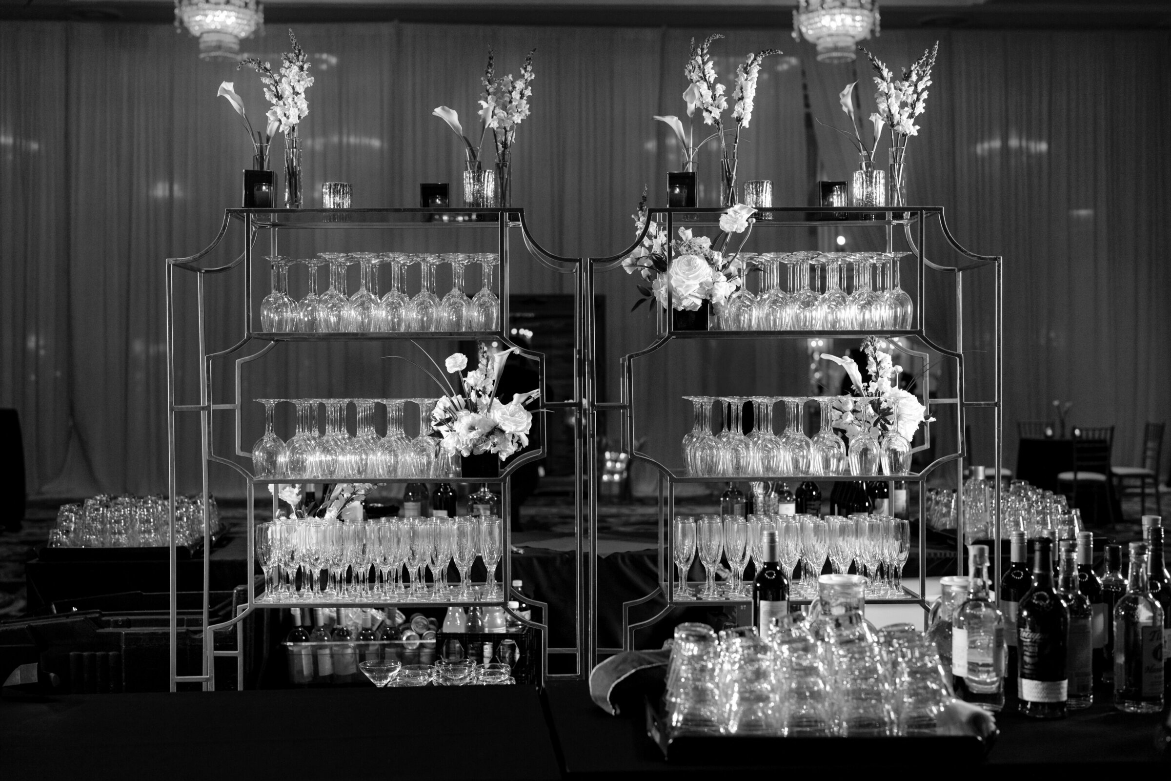 Berlez-Aspen-Avenue-Chicago-Wedding-Photographer-Palmer-House-Celebrate-Planning-Yanni-Design-Dimitra-Shannon-O_Brien-Magazine-Editorial-176