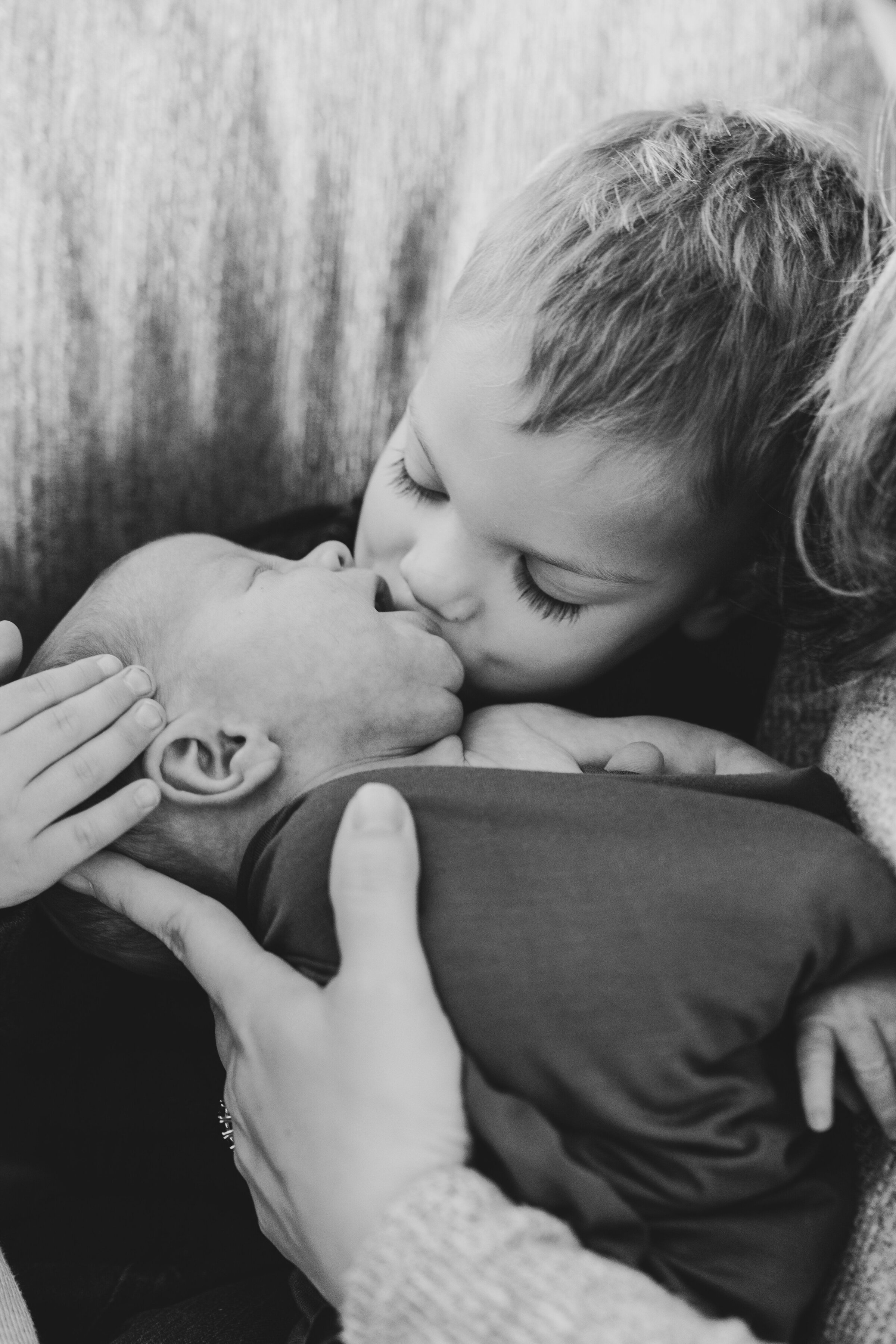 Newborn pictures with siblings