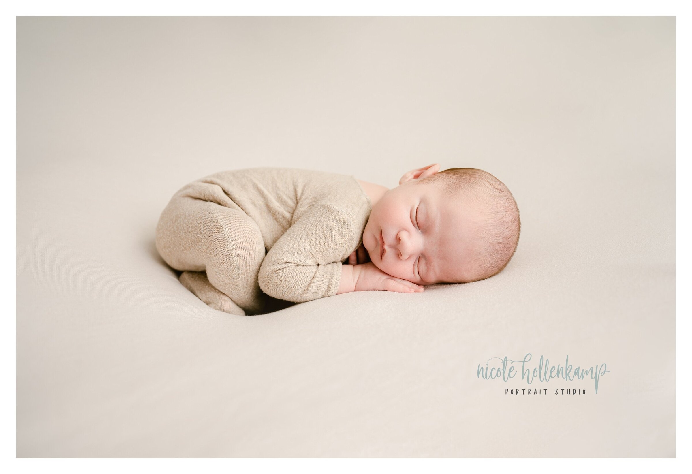 Cream Baby Girl | Minnesota Newborn Photographers