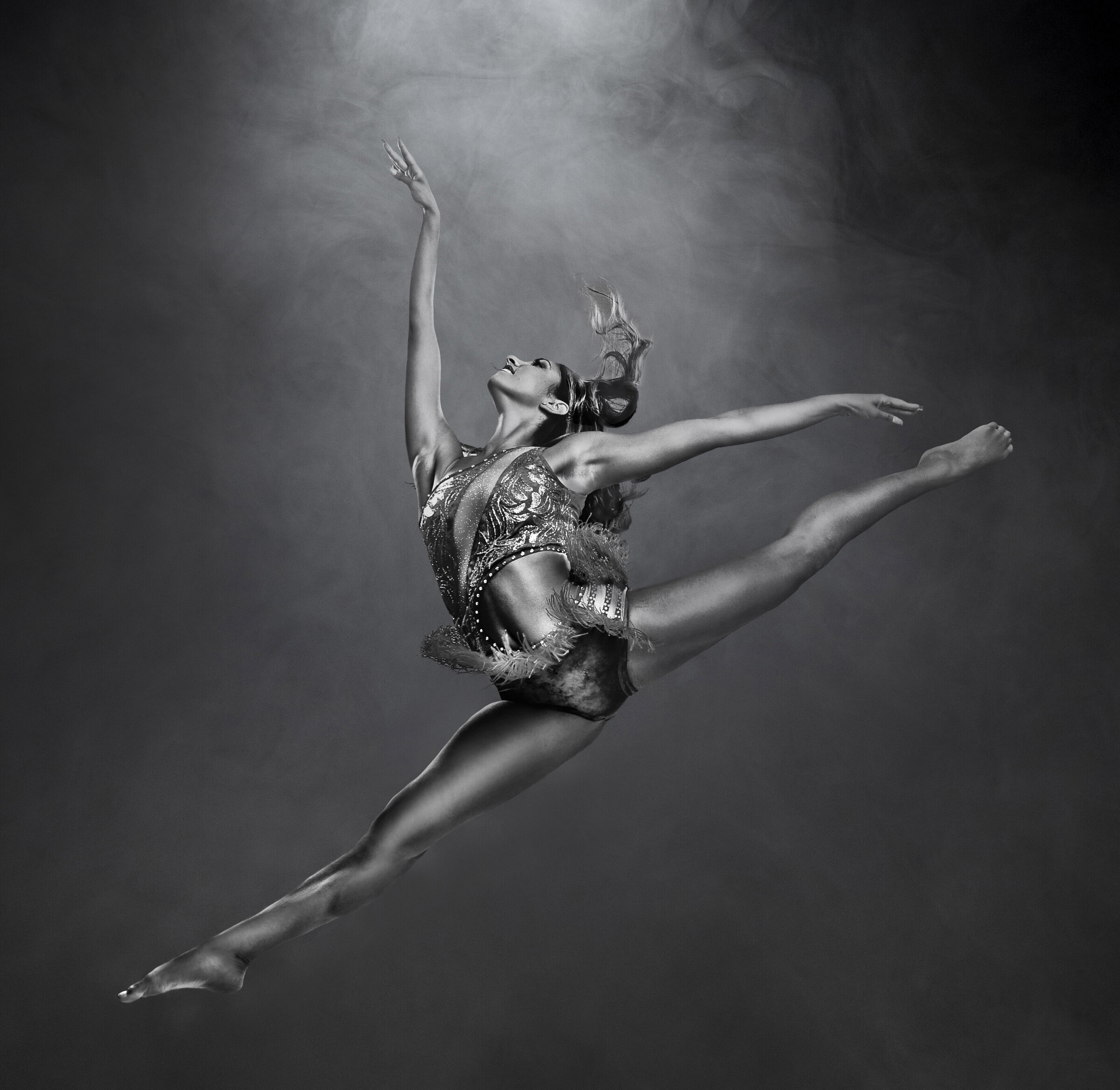 CANDANCE-new jump dance in fog-S