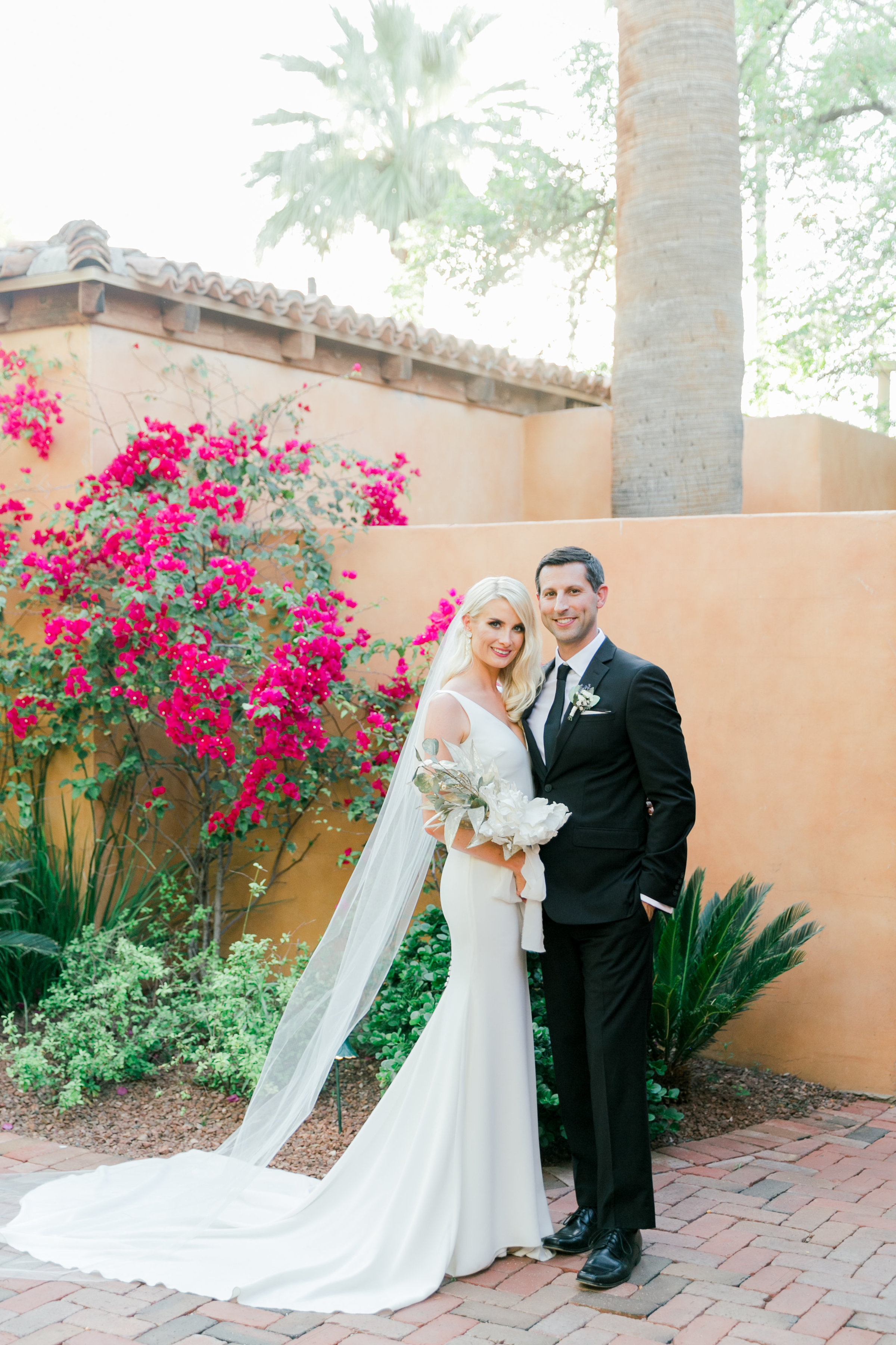 Karlie Colleen Photography - Arizona Wedding - Royal Palms Resort- Alex & Alex-109