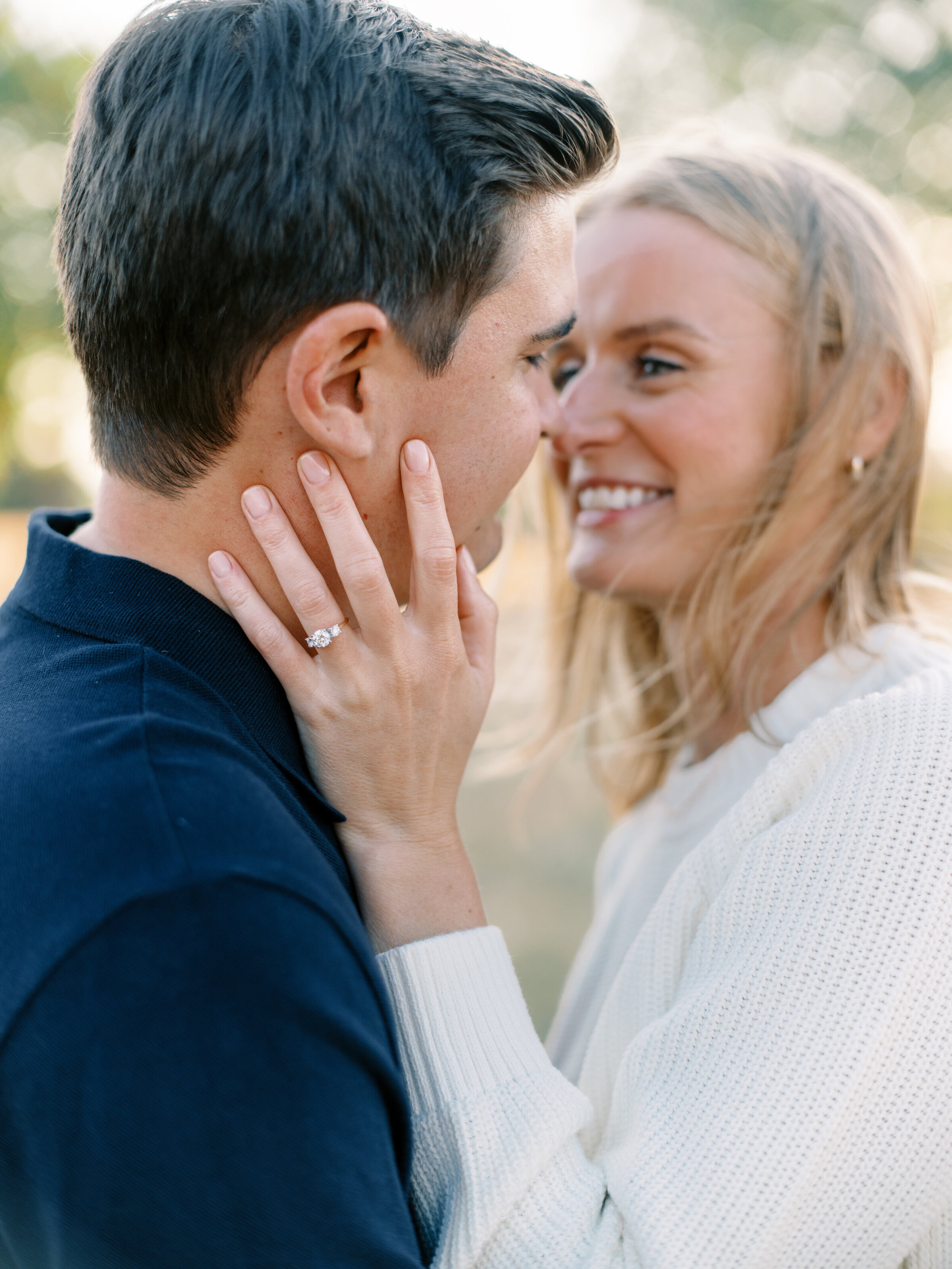 seattle-discovery-park-engagement-photos-summer-15