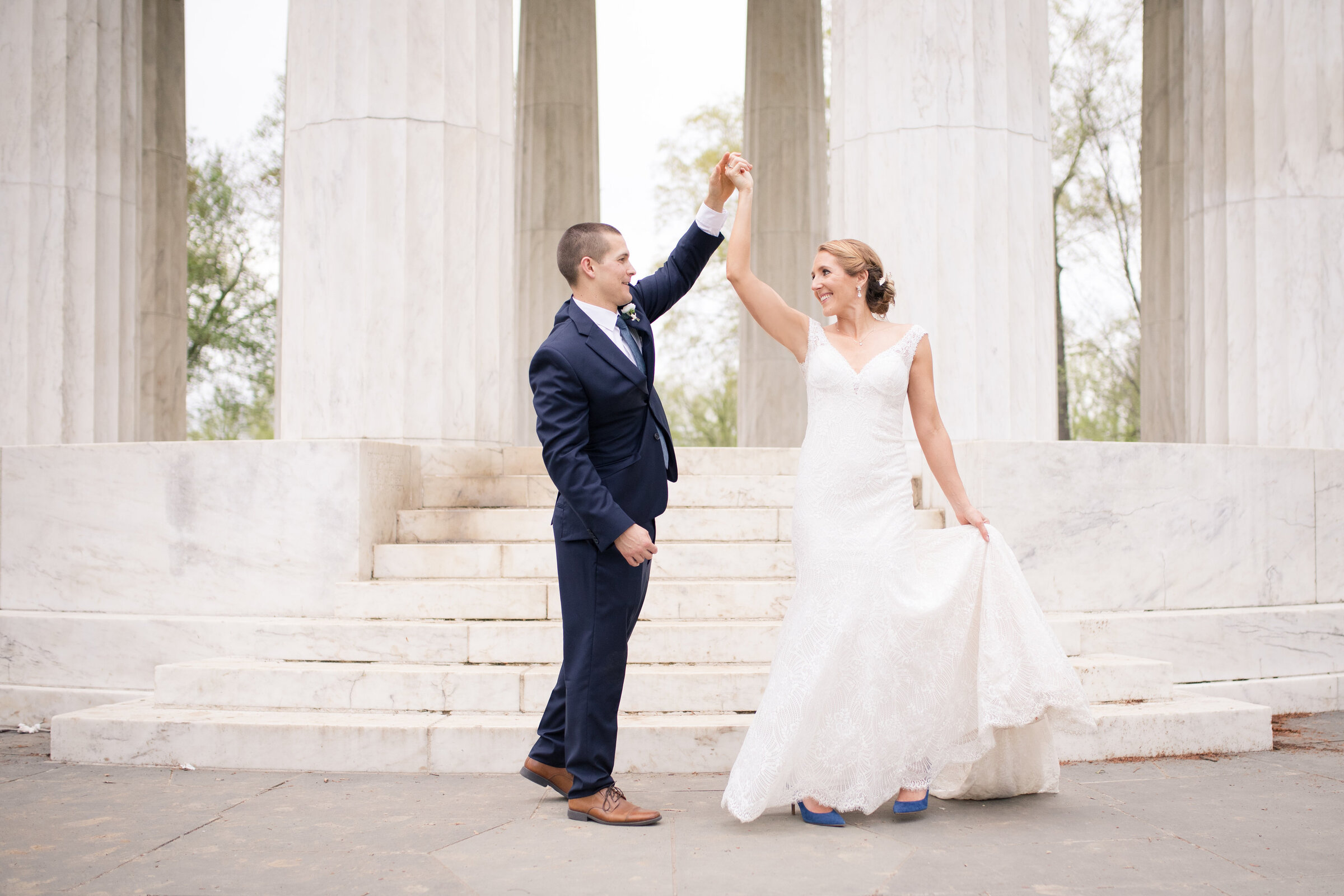 indianapolis-wedding-photographeruse-World-War-Two-Memorial-Wedding-3534