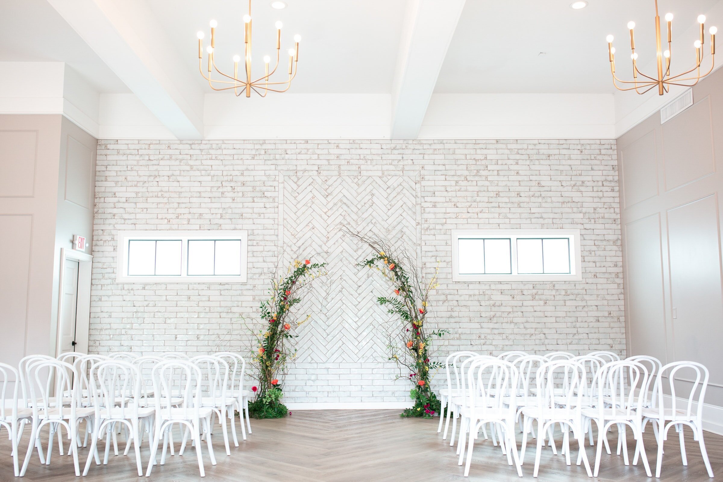 indoor ceremony location at the Bradford.