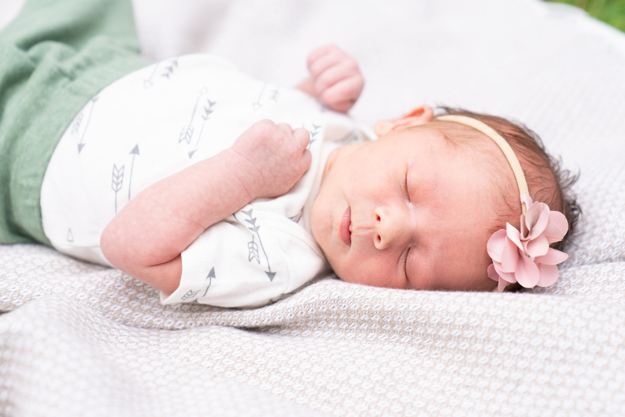 Newborn picture outfit ideas