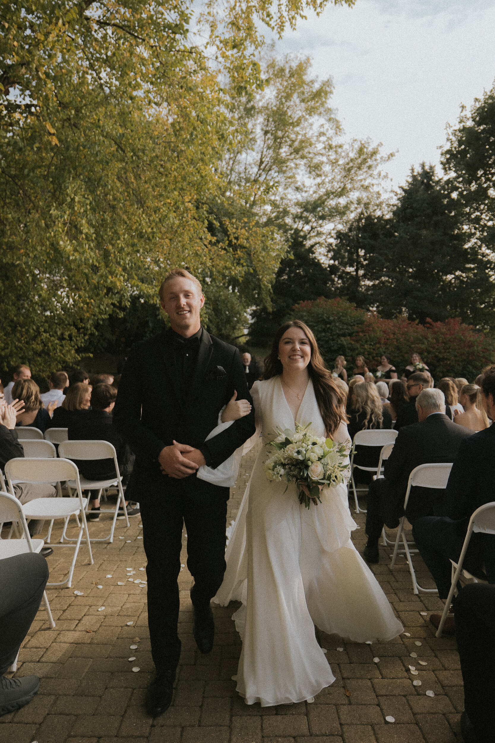 wedding-moody-illinois-whimsical-classy-black-tie-fall-autumn-37
