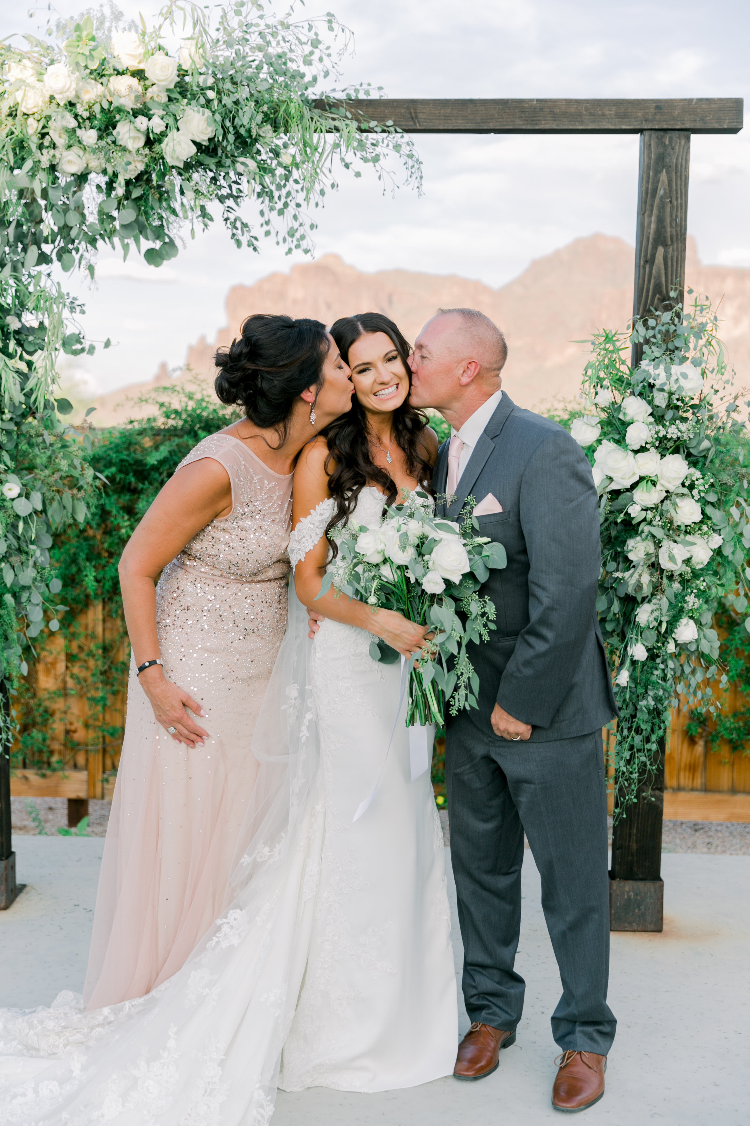 Karlie Colleen Photography - The Paseo Arizona Desert Wedding - Jackie & Ryan-113