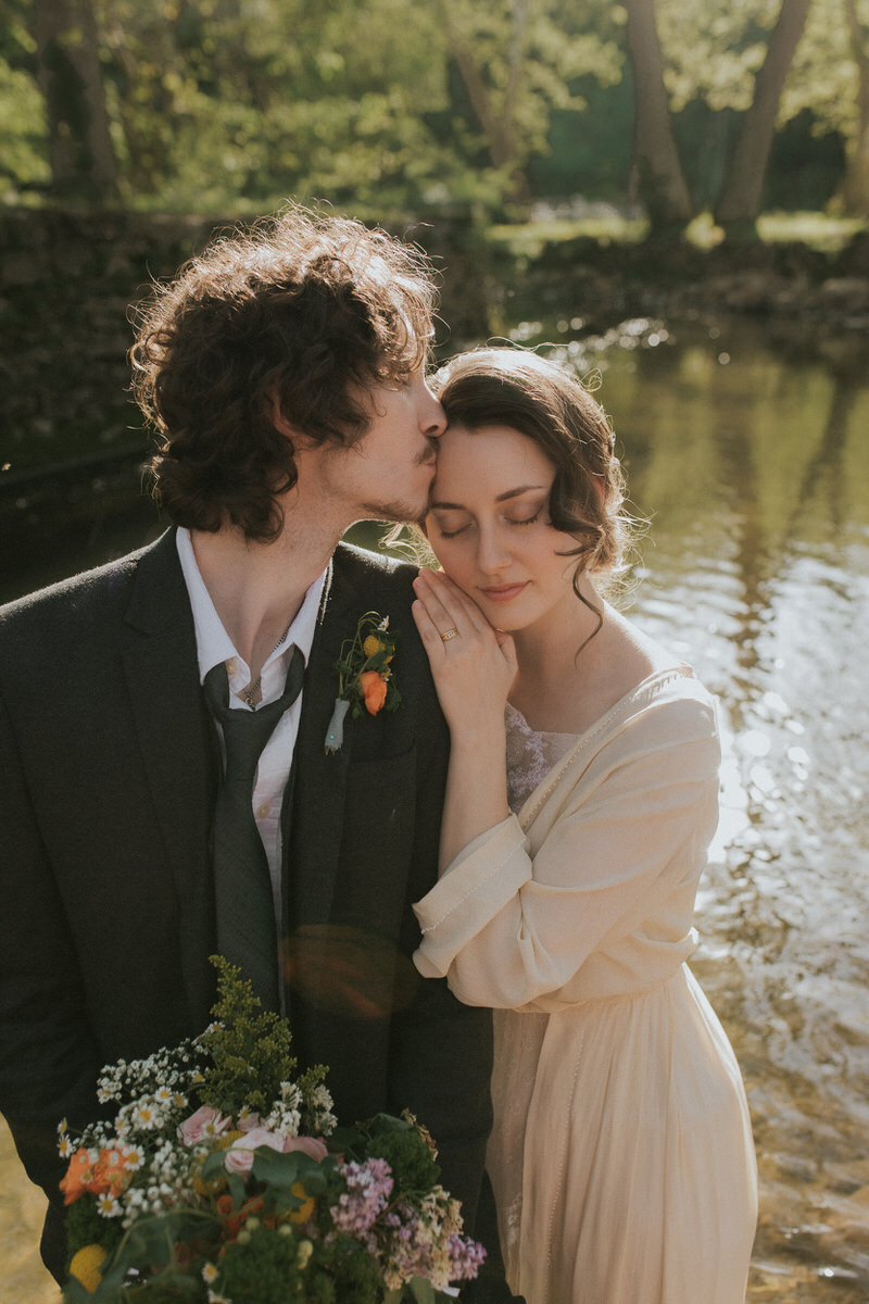 vintage-thrifted-romantic-fairy-outdoor-campground-wedding-illinois-elopement-rachael-marie-photography-84