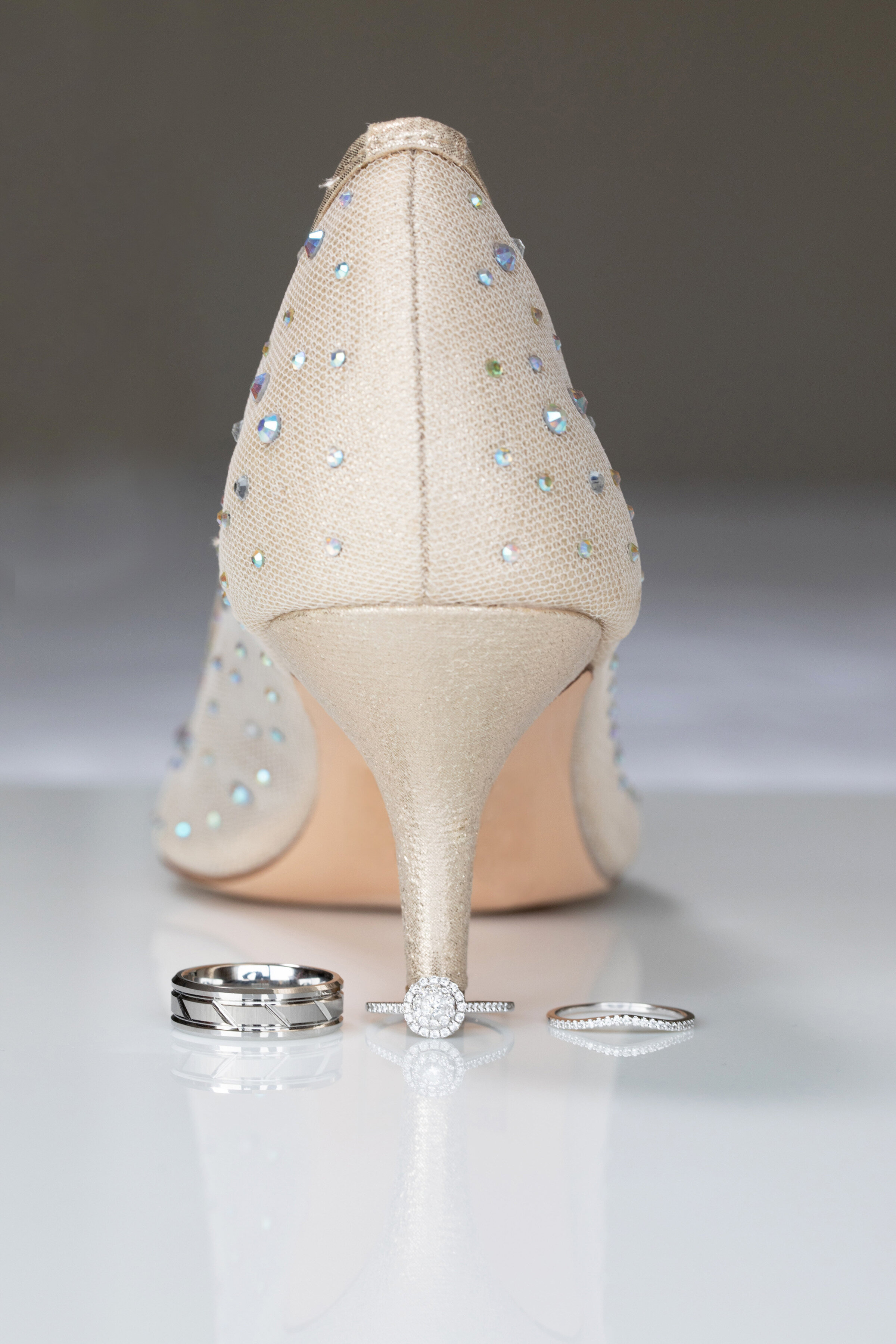 romantic-wedding-rings-bridal-heels