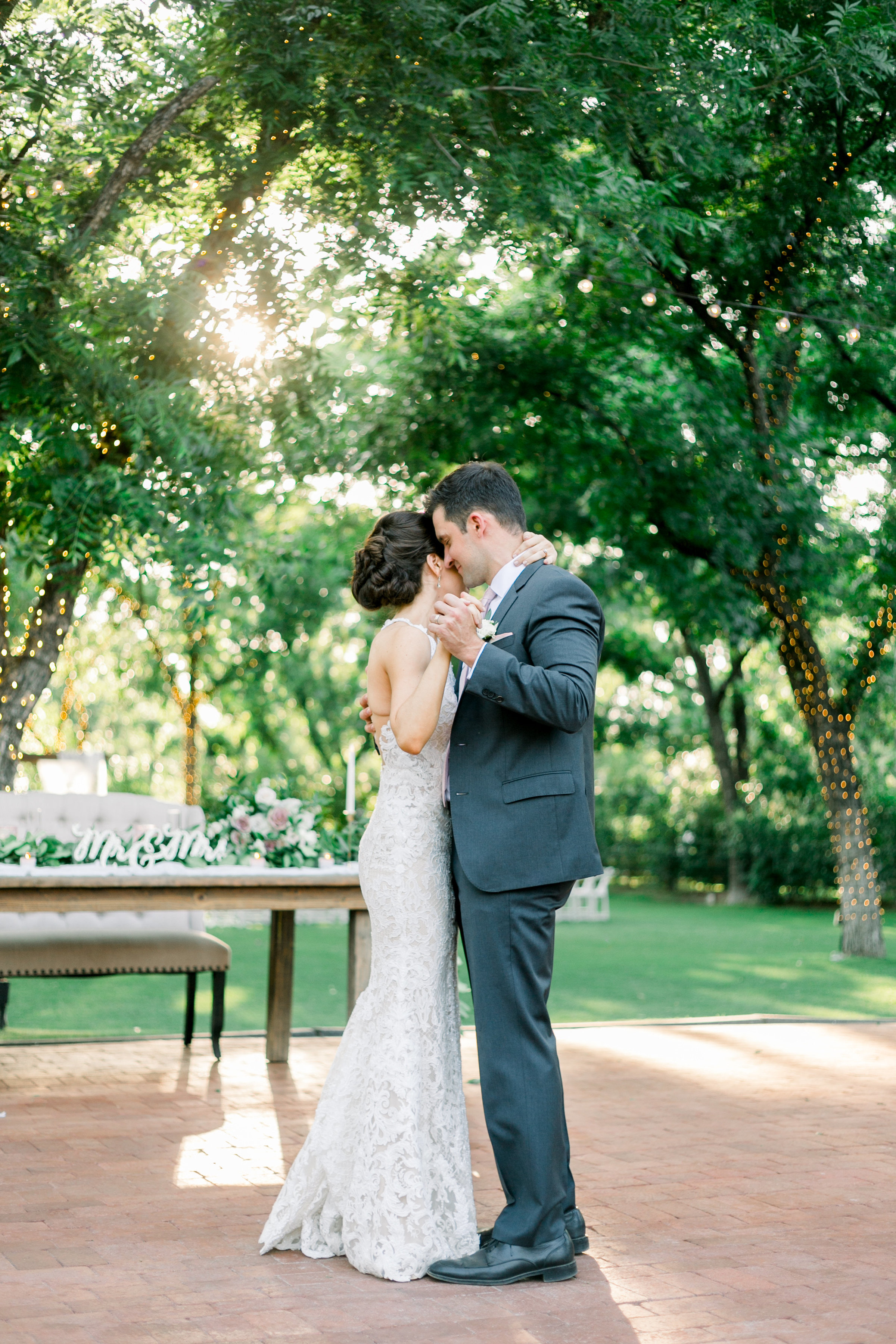 Karlie Colleen Photography - Venue At The Grove - Arizona Wedding - Maggie & Grant -102