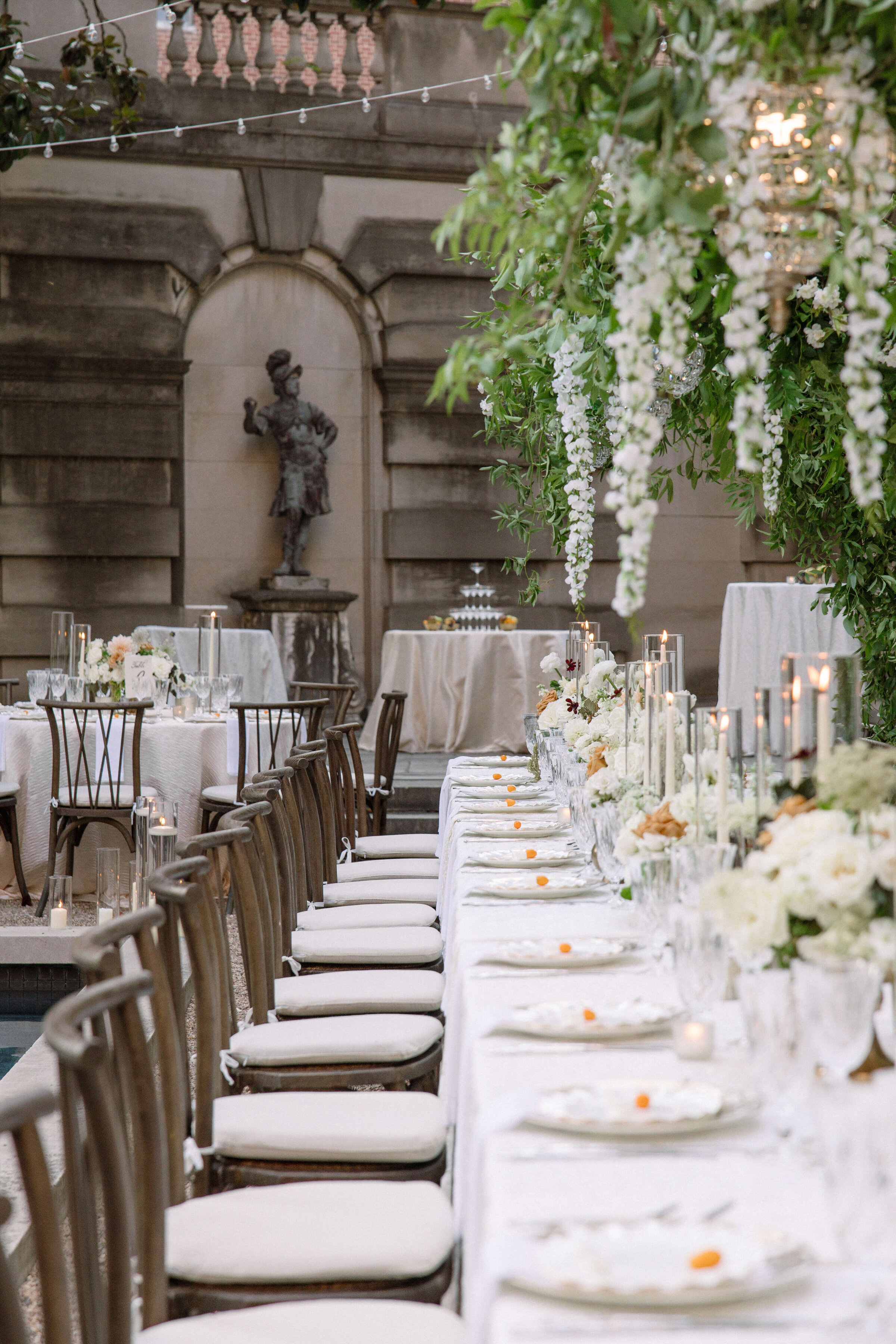 maeve-matt-outdoor-wedding-reception-dc-springvale-floral