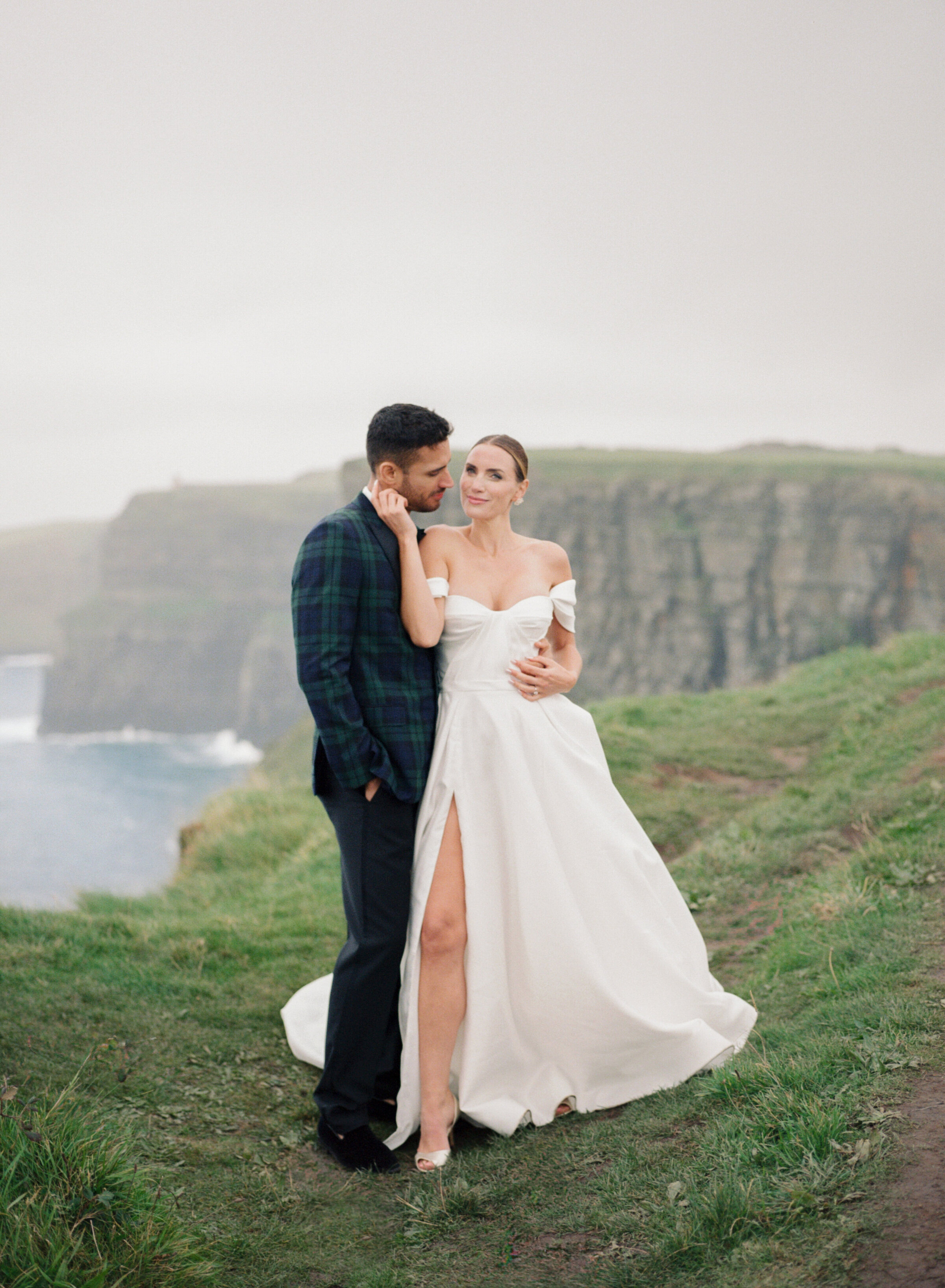 Cliffs-Of-Moher-Wedding-Ireland-Photographer-79