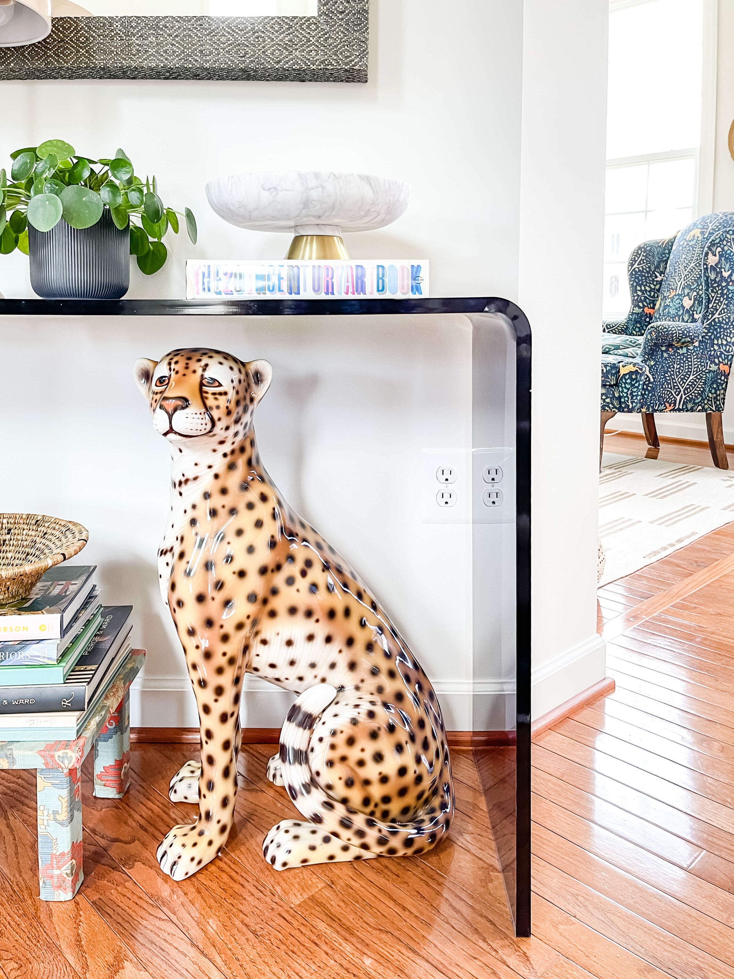 modern-acrylic-console-table
