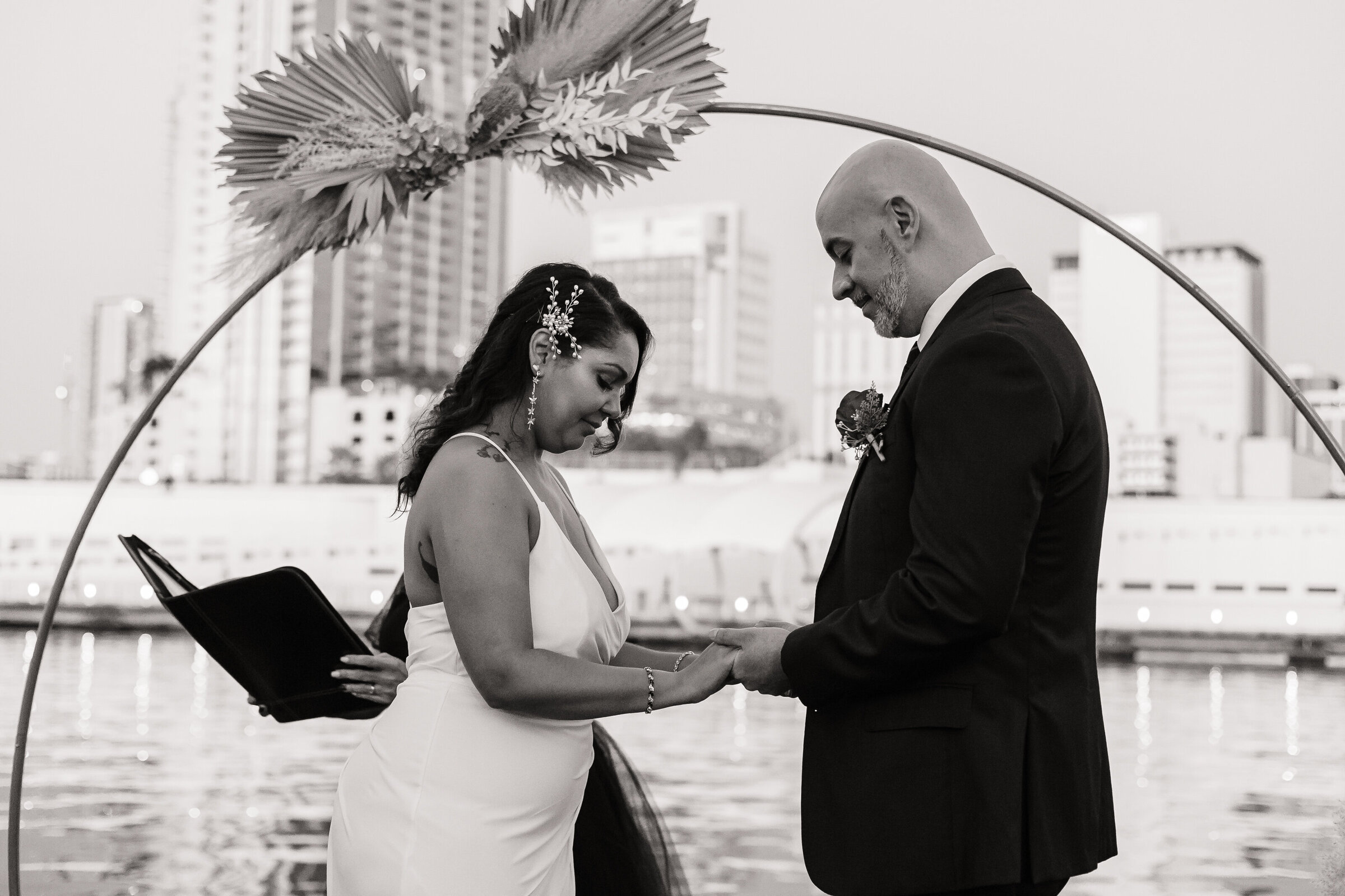 Ana + Rey 12.12.22 Tampa Elopement - alt Photography + Films - 148
