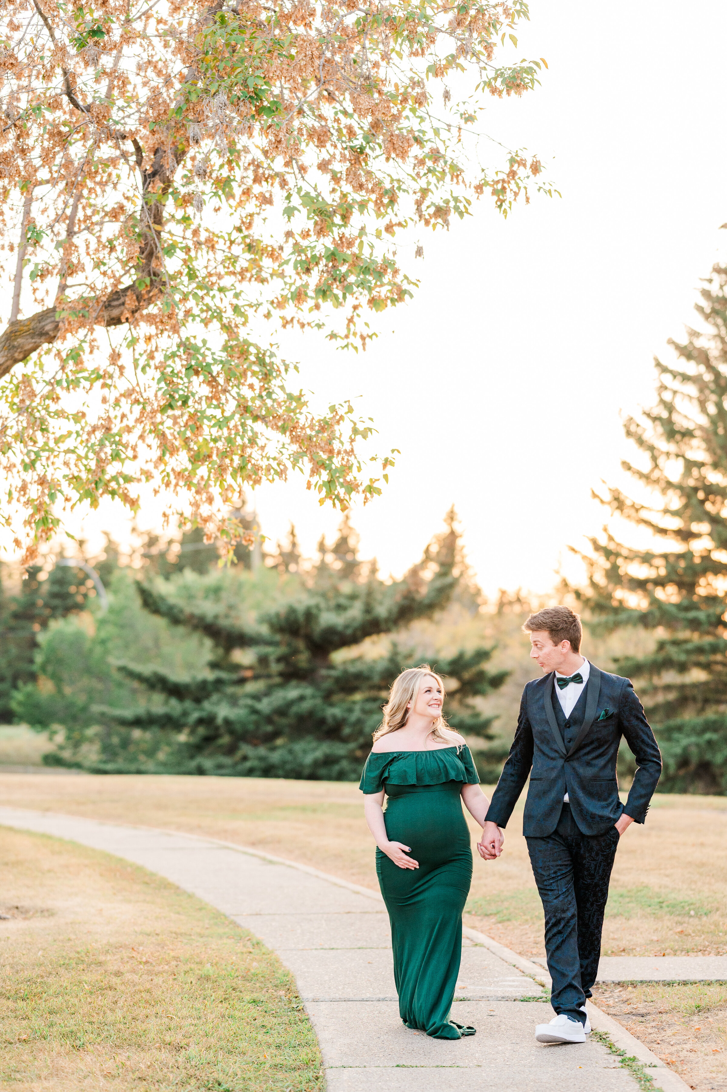 Couples maternity photos