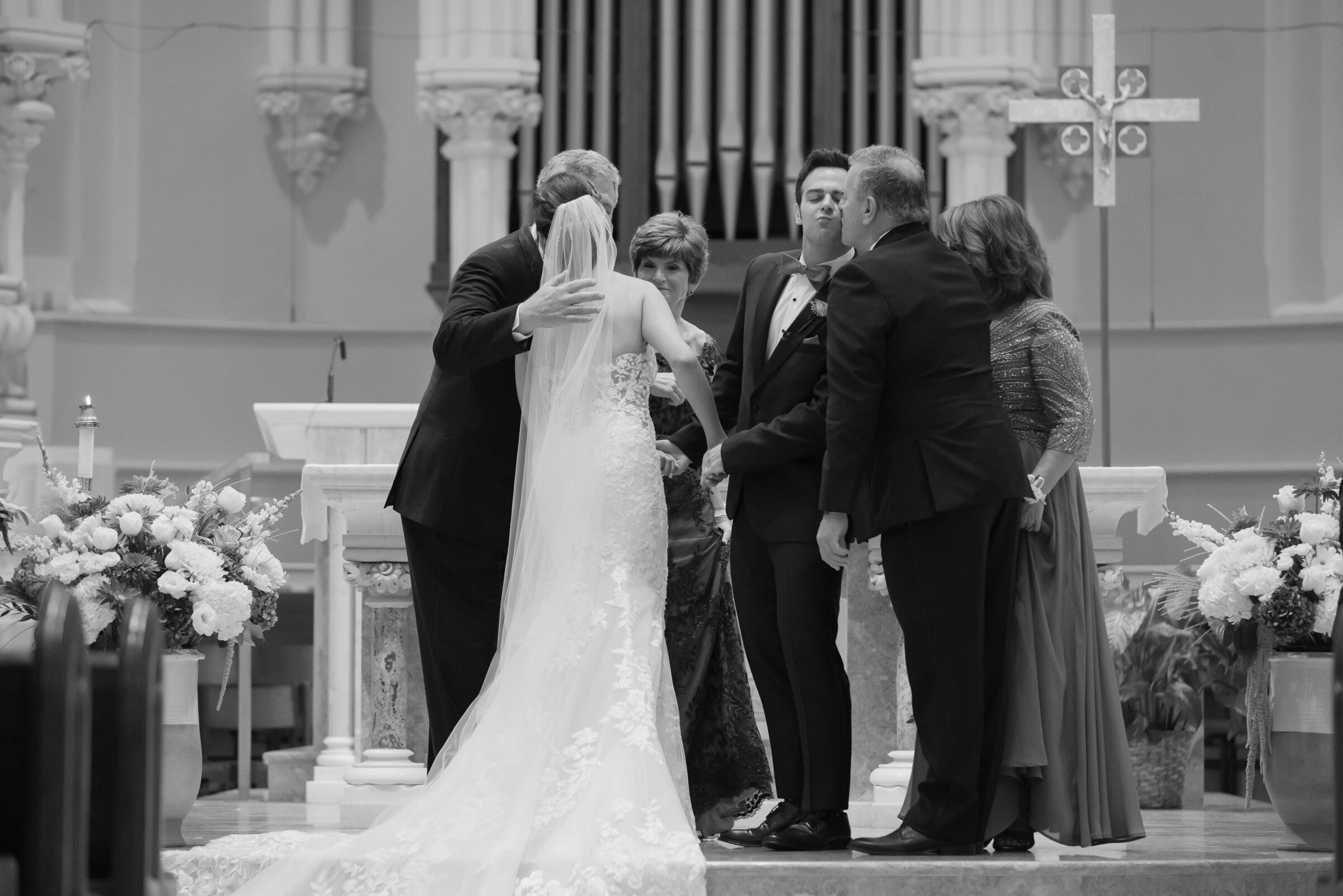 villanova-chapel-wedding-ceremony-candid-moment-parents