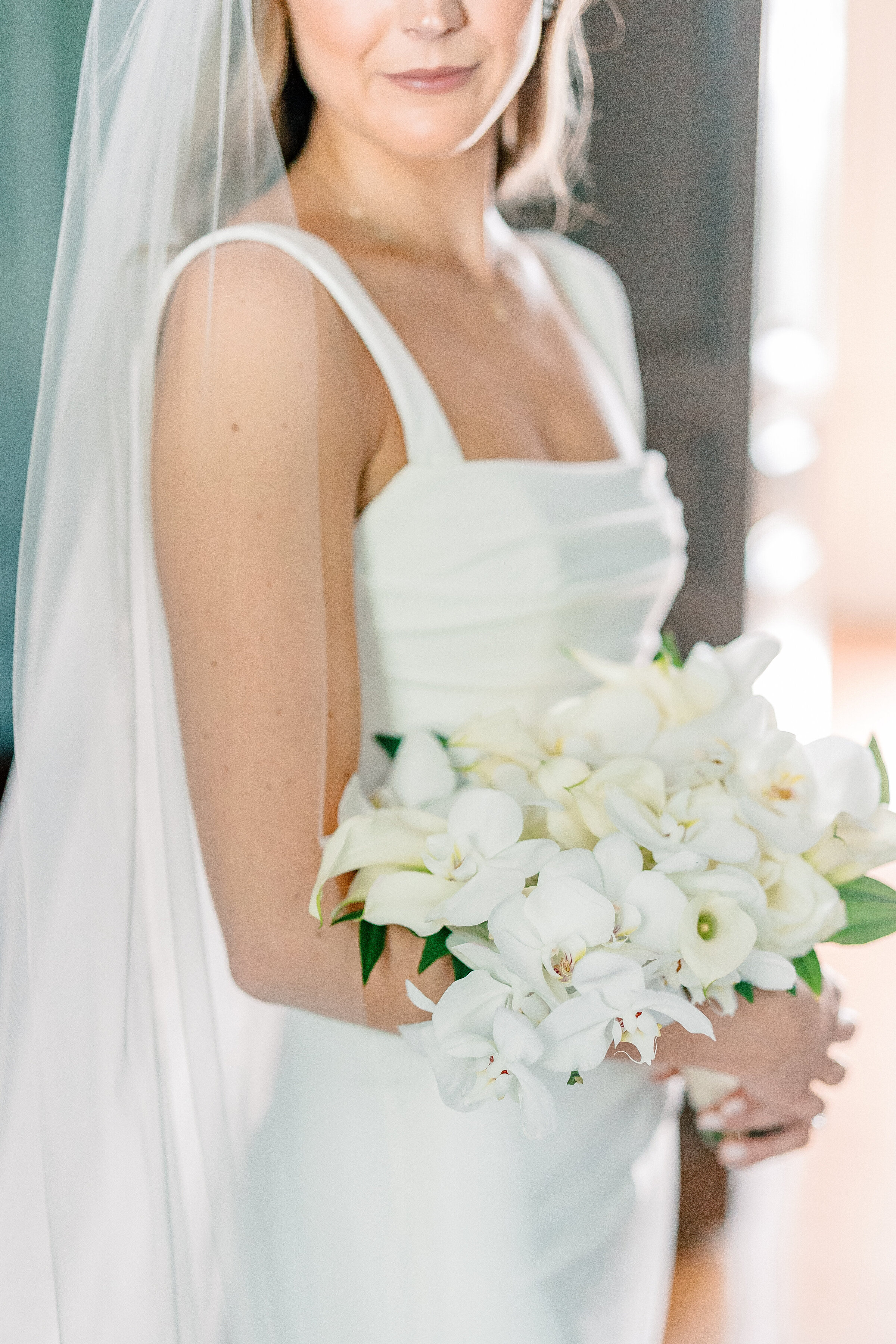 Atlanta Wedding Photographer | Bridal Portrait With Floor Length Veil And White Bouquet