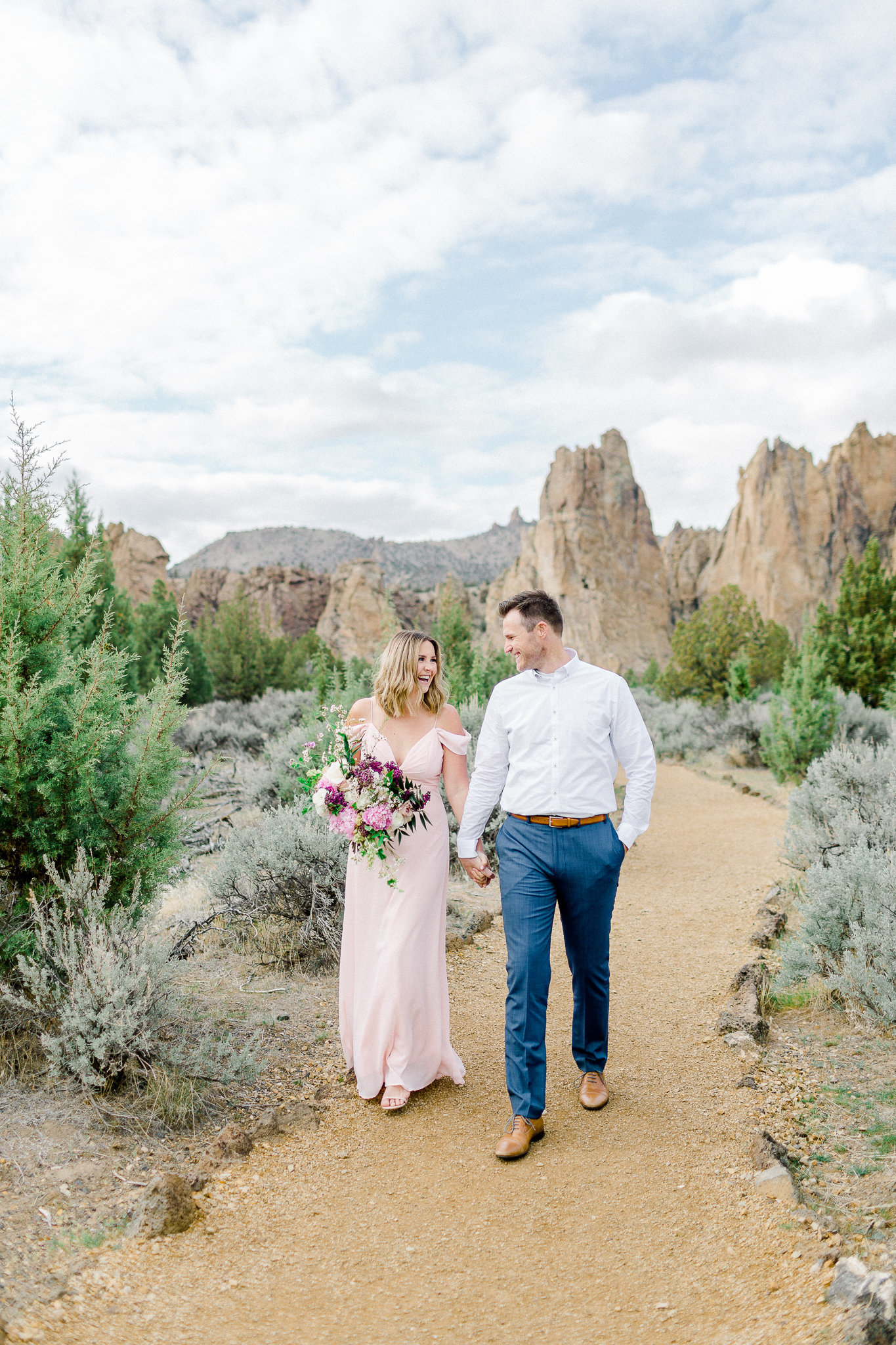 photographe-seance-anniversaire-de-mariage-smith-rock-state-park-oregon-lisa-renault-photographie-wedding-anniversary-session-photographer-2