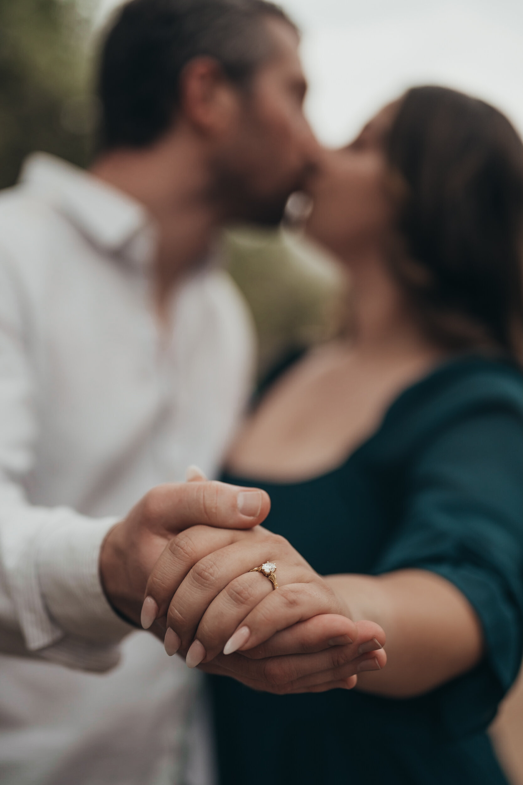 holding-hands-and-kissing-ring-detail