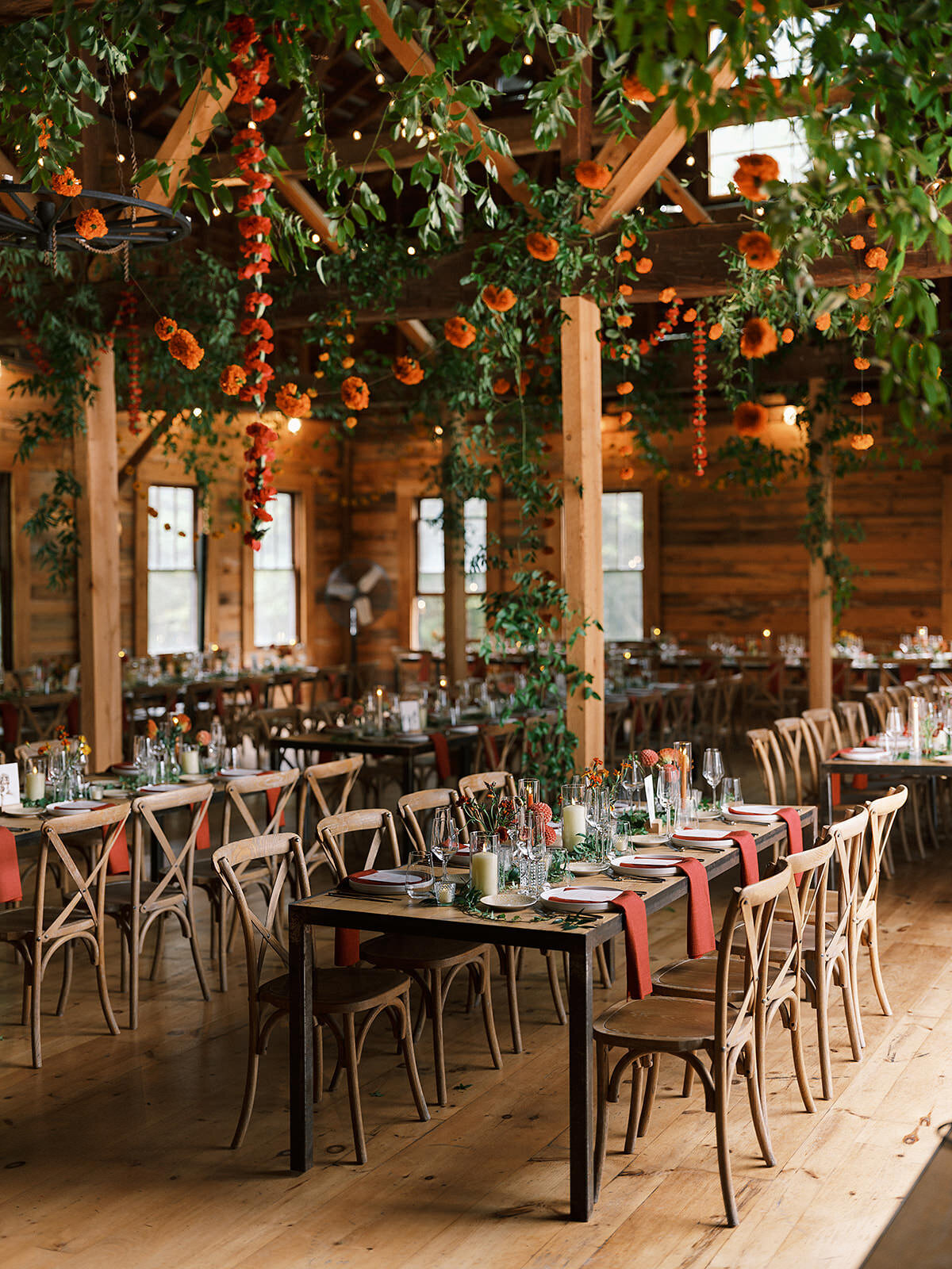 Hudson-Valley-Wedding-Planner-Canvas-Weddings-Barn-Wedding-with-Hanging-Florals-01