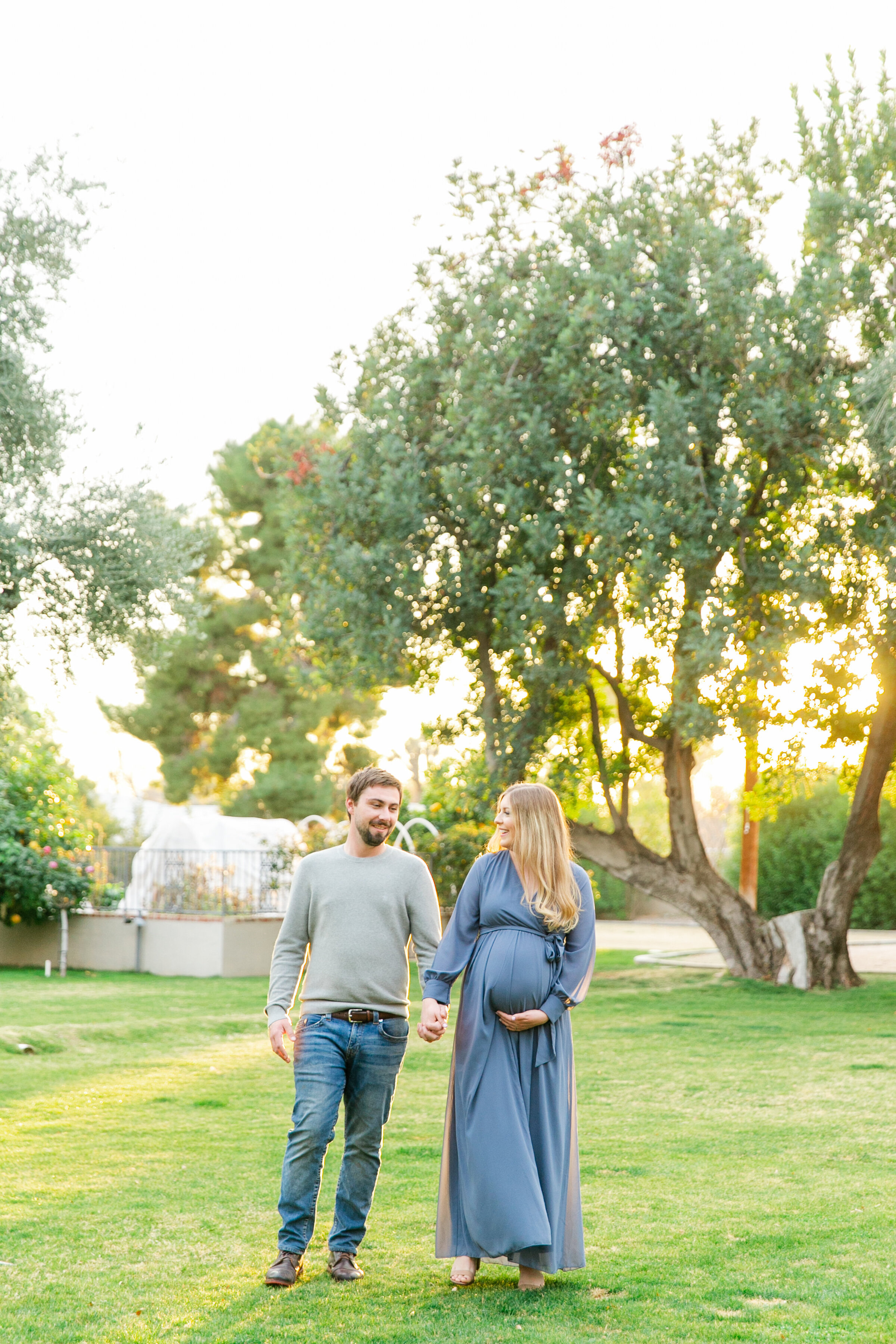 Karlie Colleen Photography - Phoenix Arizona Maternity Session - Green Historic Home - Hannah & Calvin -96