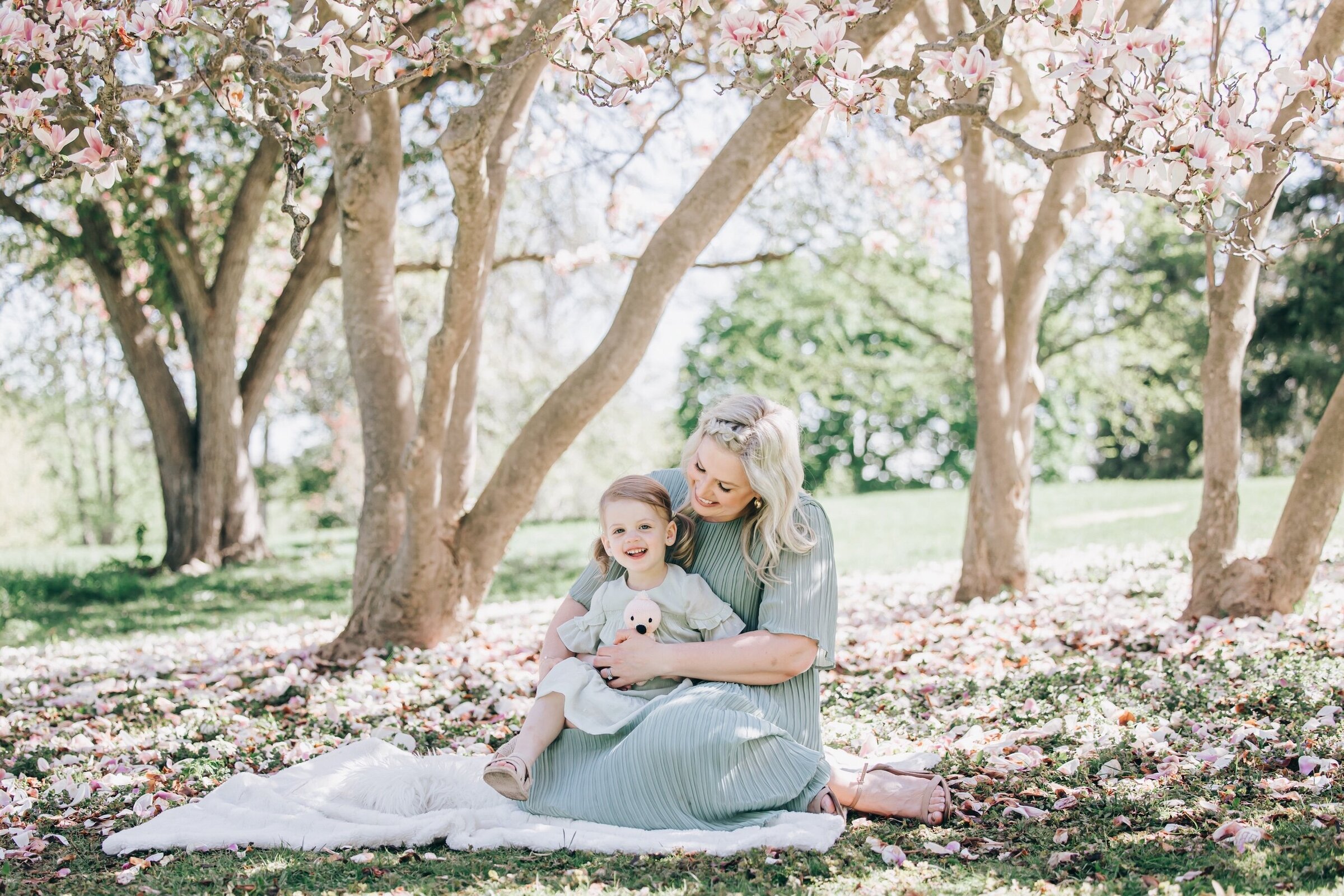 Sunflower Field Family  Photography | London, Ontario :: NovaMarkina