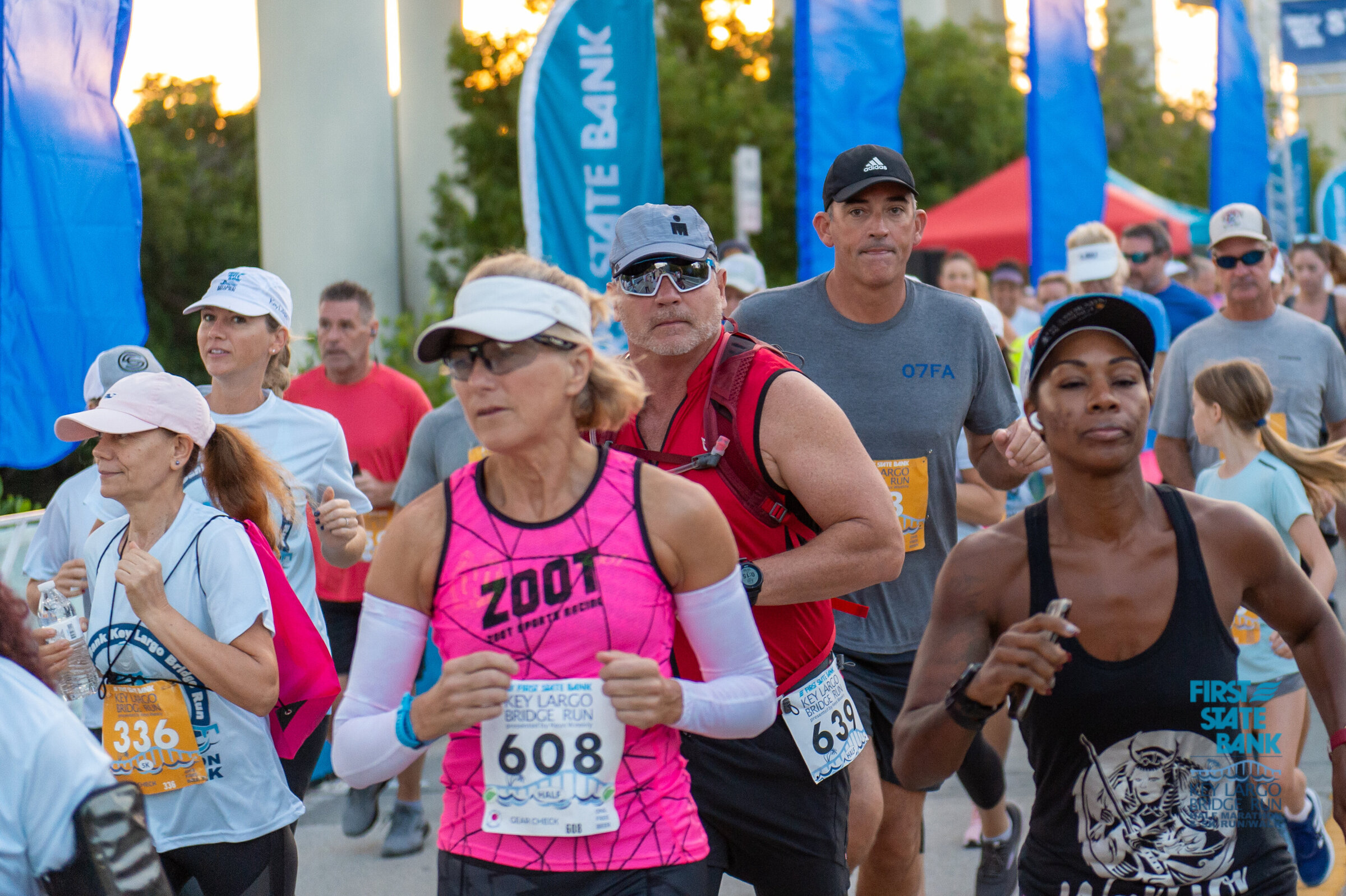 people-running-marathon