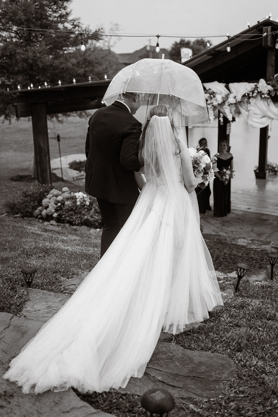 dallas-rainy-wedding