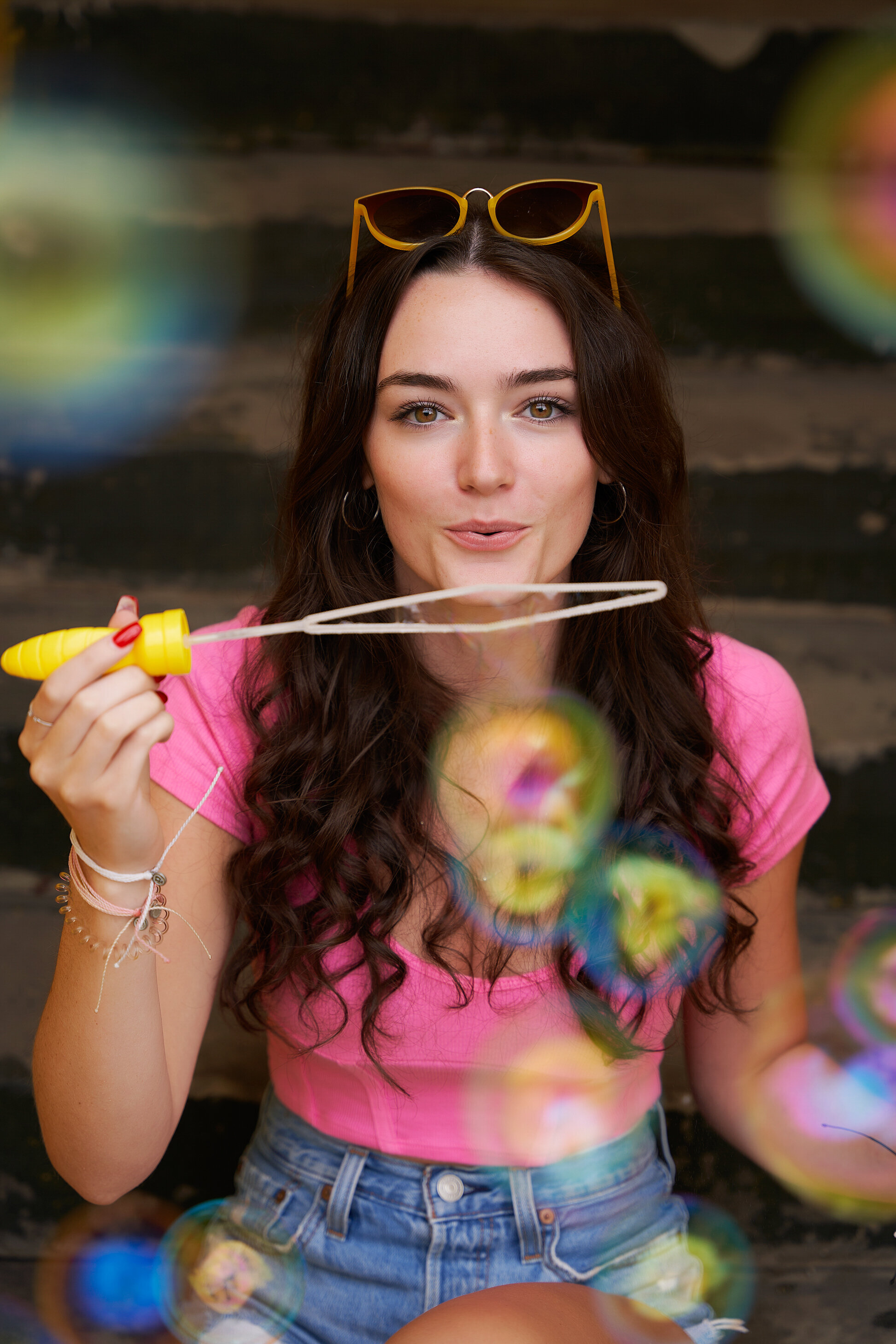 Twinsburg-Kenston-Senior-Photos-bubbles