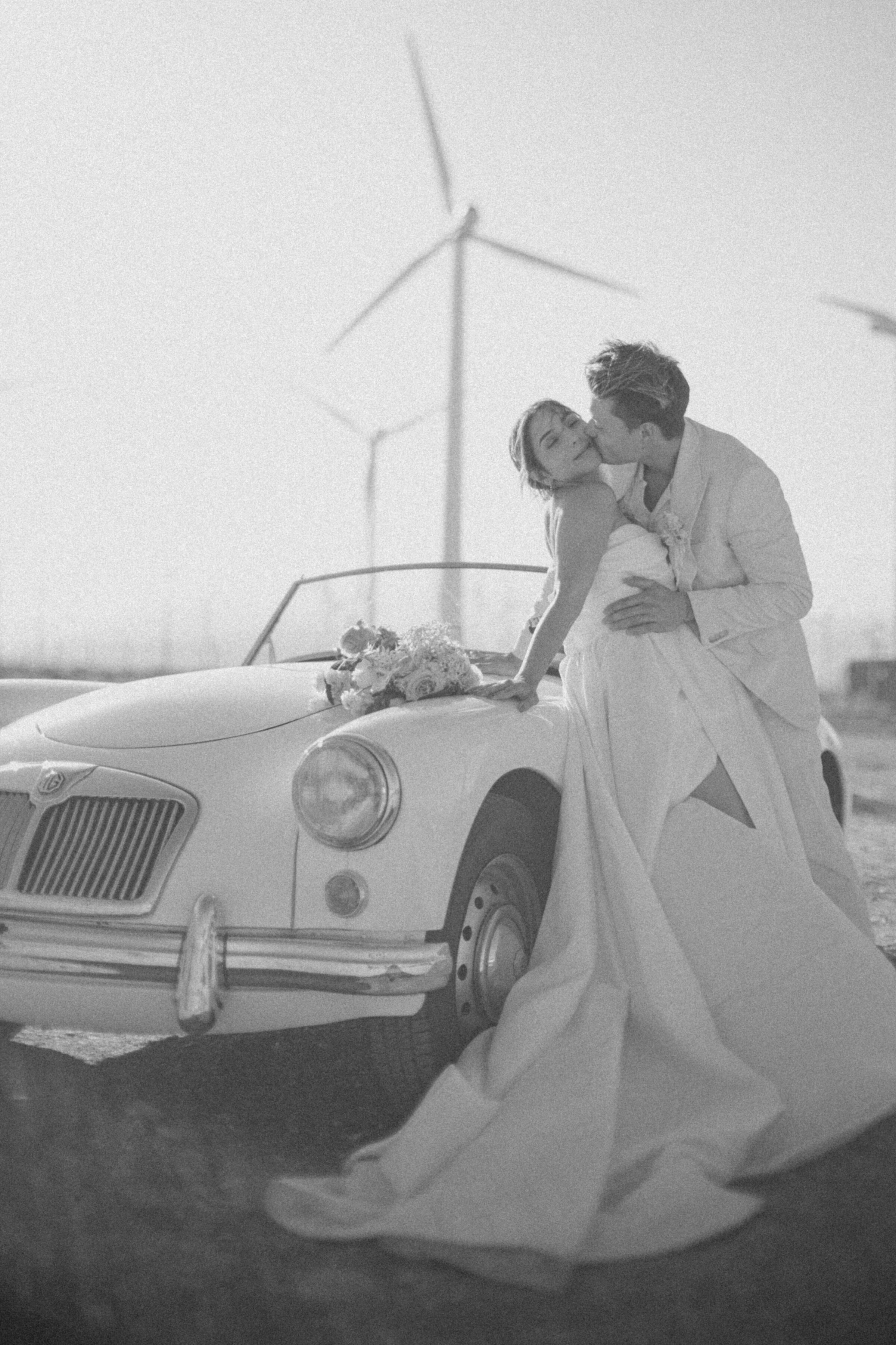 palm-spring-windmills-california-elopement-photographer-16