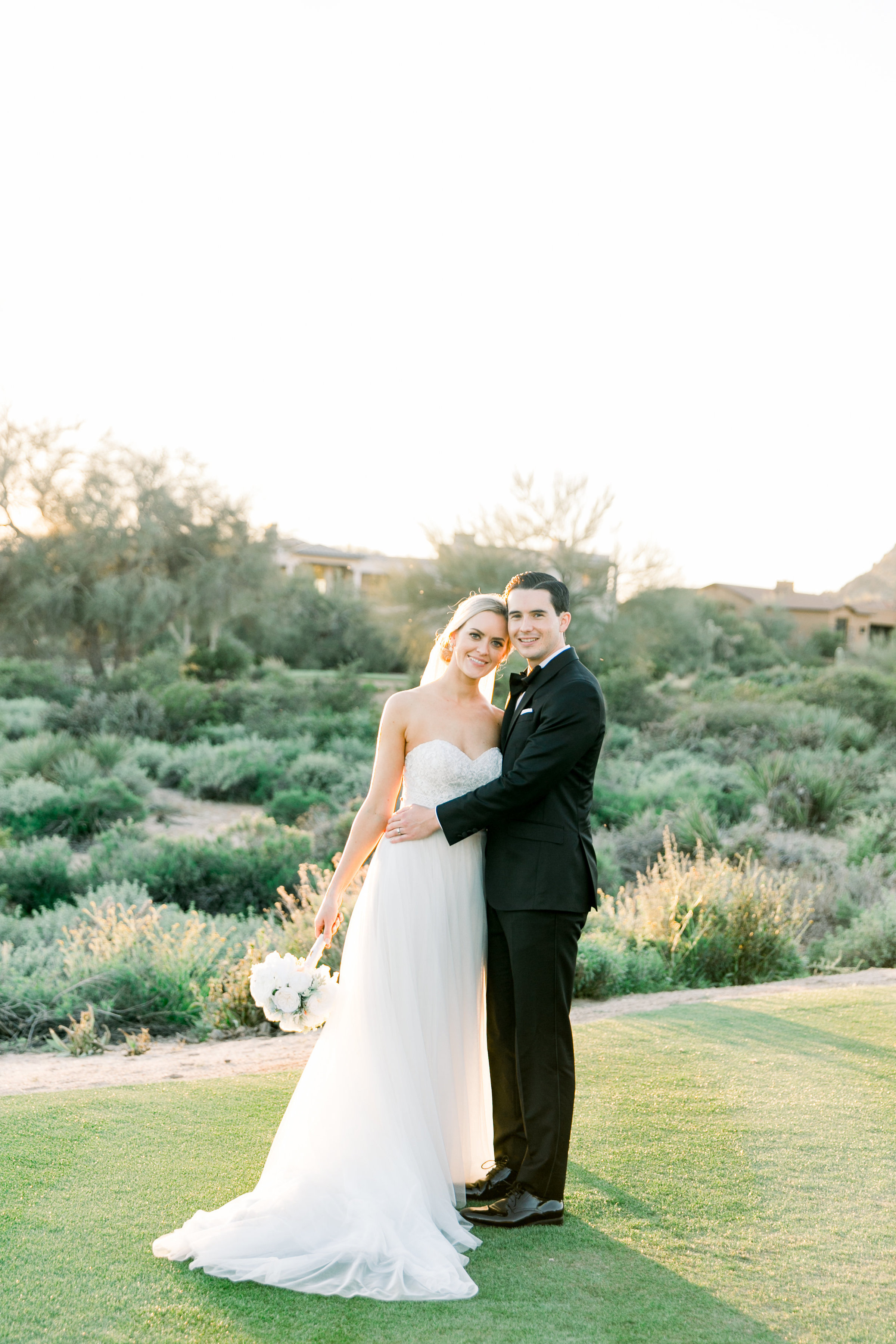 Karlie Colleen Photography - Arizona Wedding at The Troon Scottsdale Country Club - Paige & Shane -676
